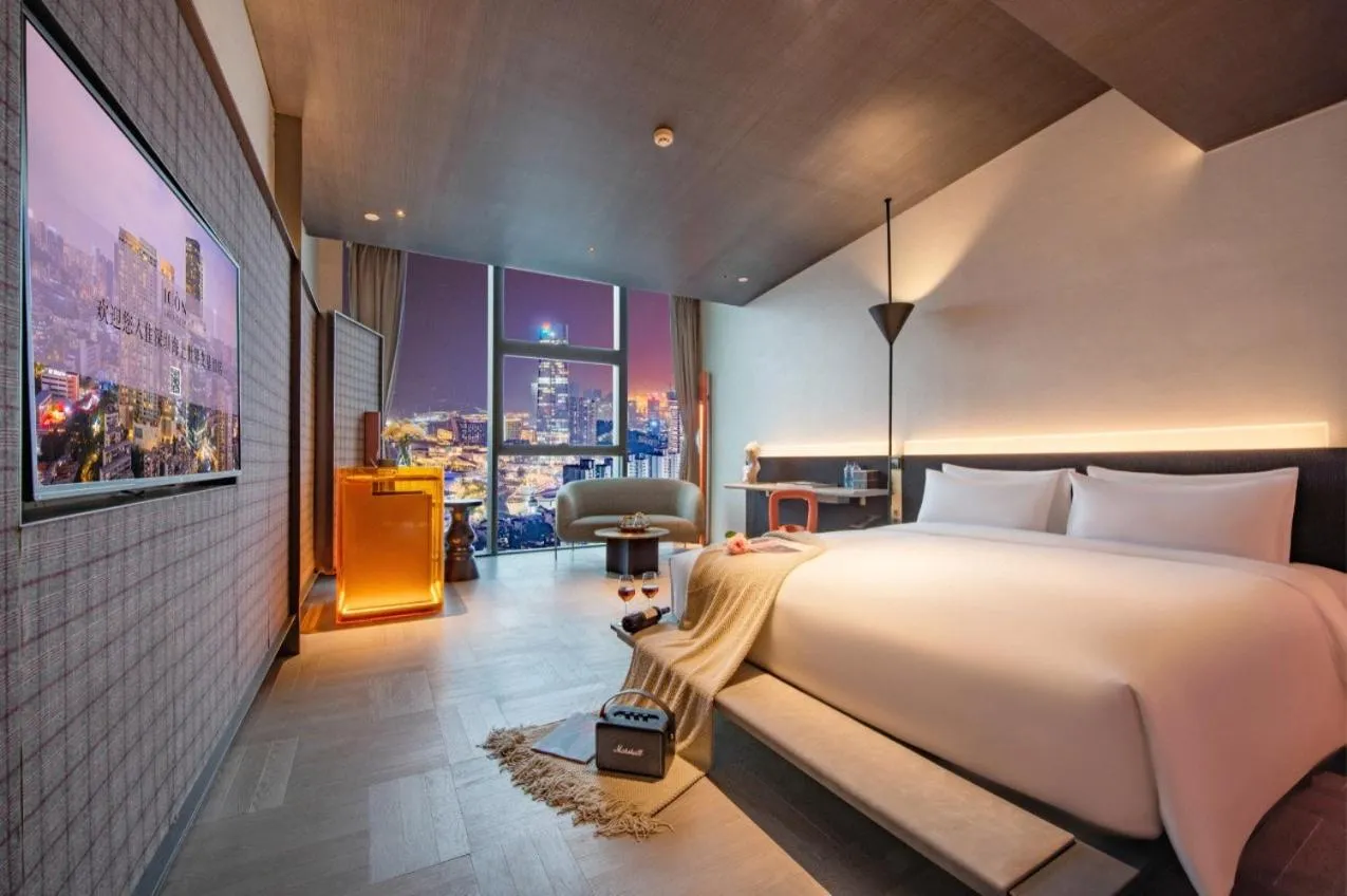 Bed in The Clouds Apartment