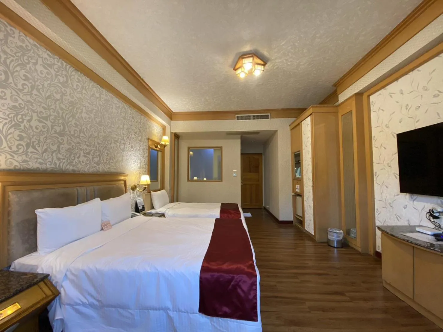 Bedroom, Bed in I Live Motel