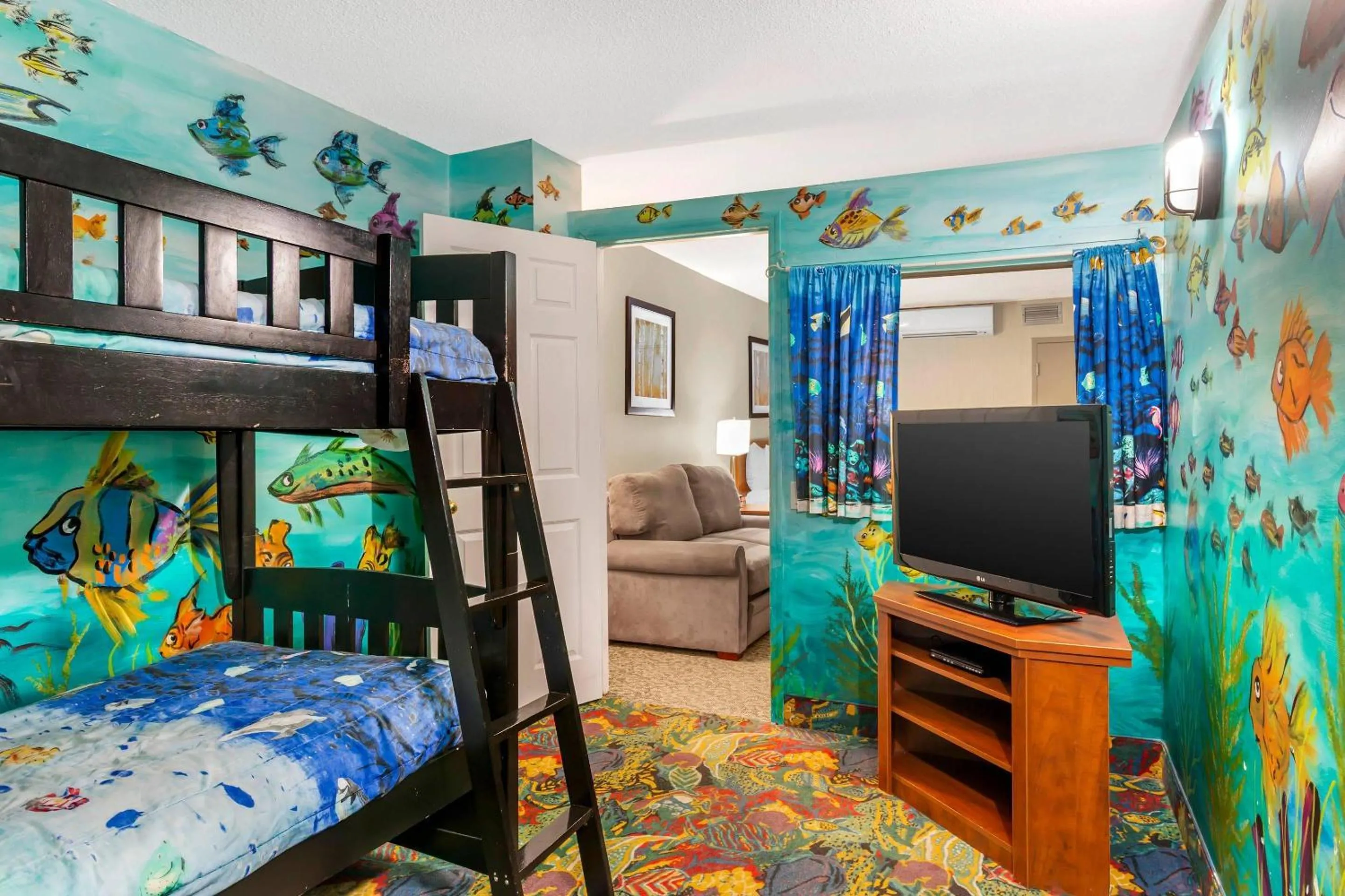 Bedroom, Bed in Clarion Hotel & Suites