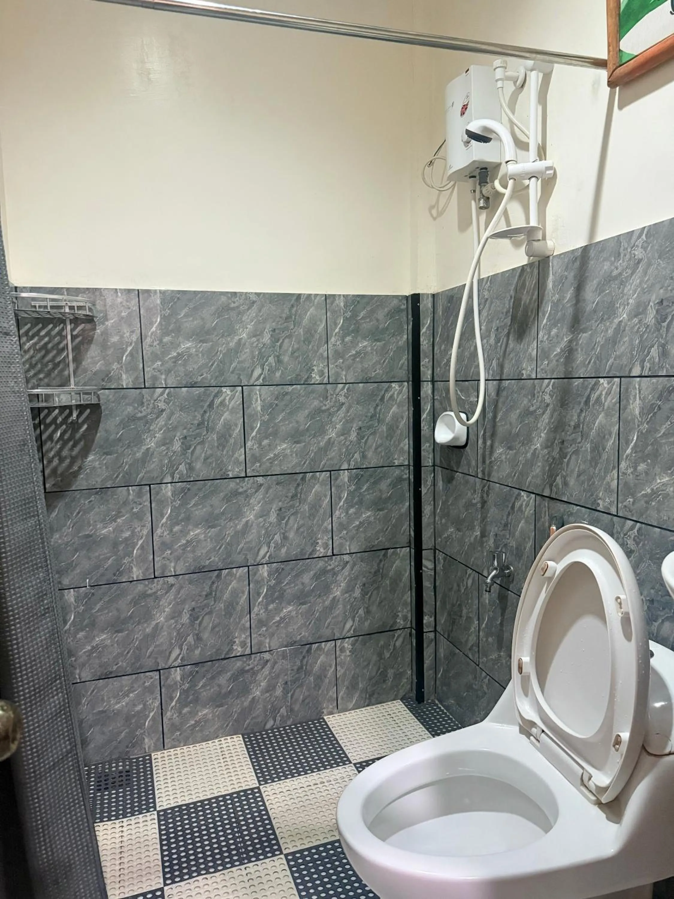 Lolo Bob's Bed And Breakfast