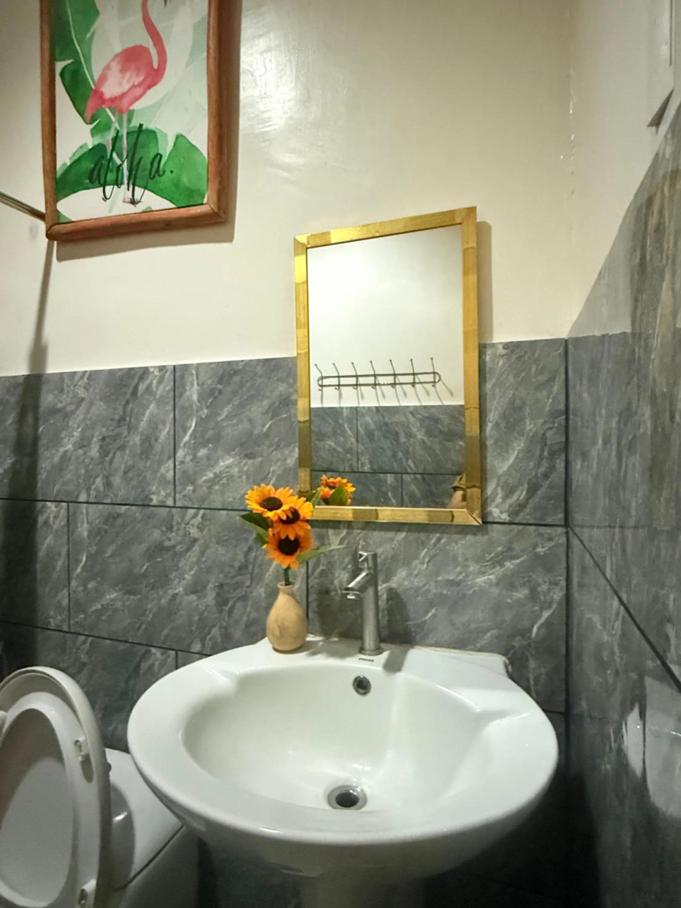 Lolo Bob's Bed And Breakfast