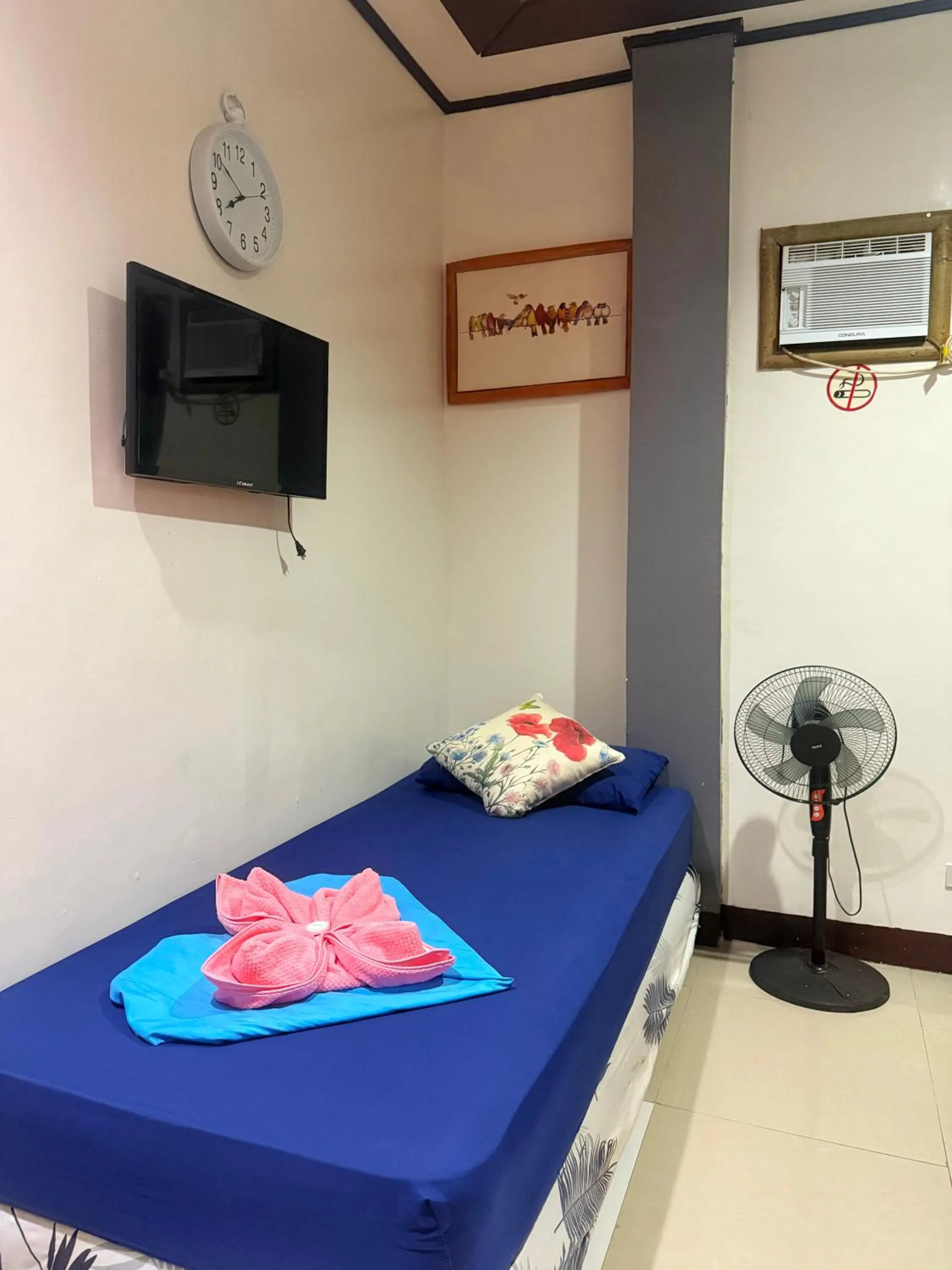 Bed in Lolo Bob's Bed And Breakfast