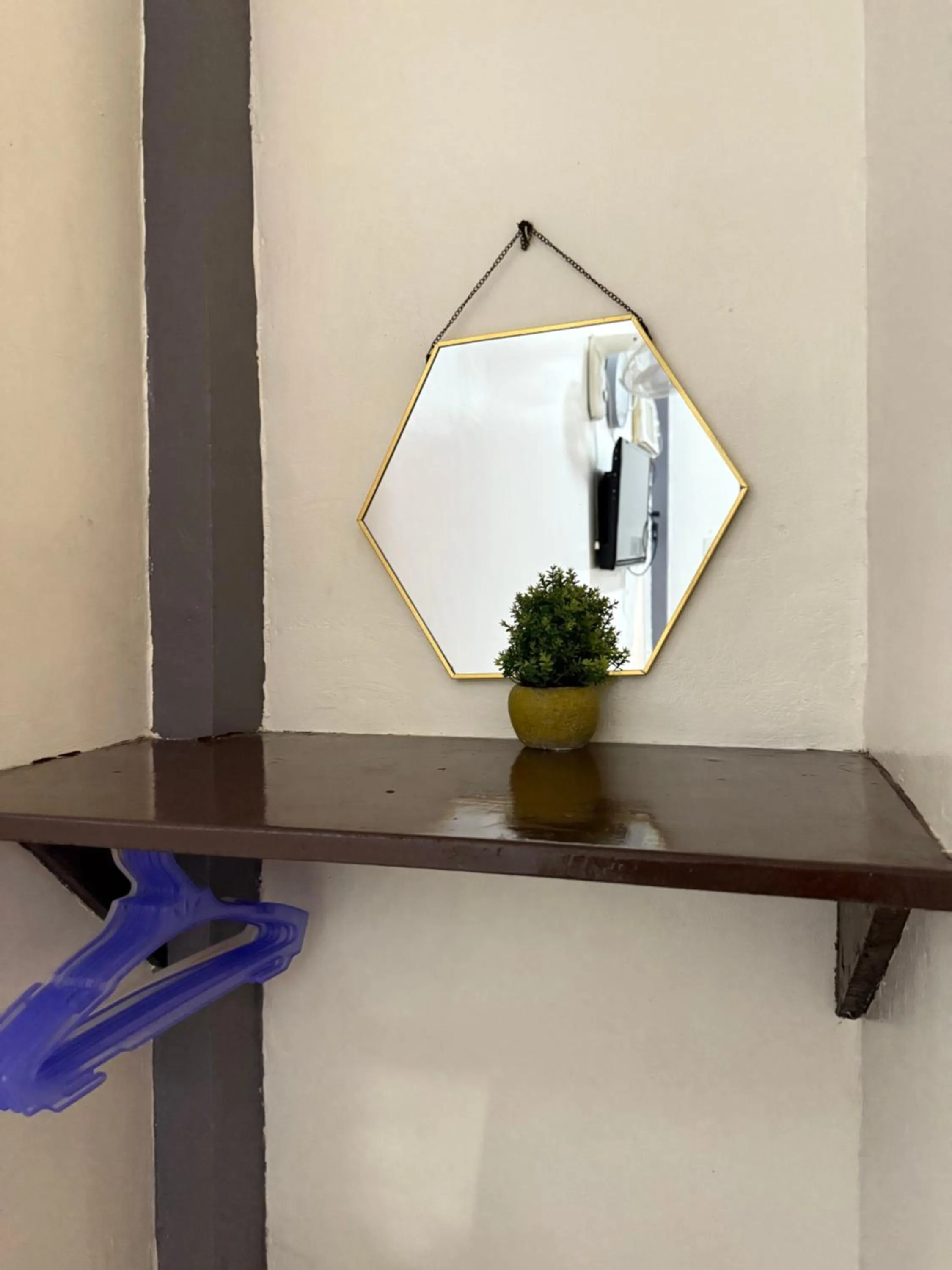 Lolo Bob's Bed And Breakfast