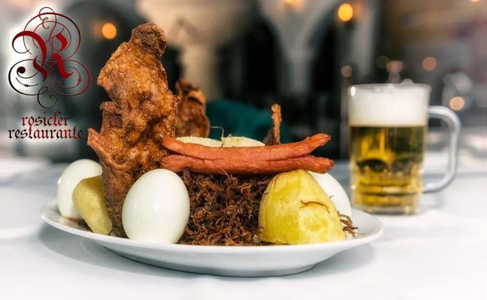 Food and drinks in Hotel Santa Teresa