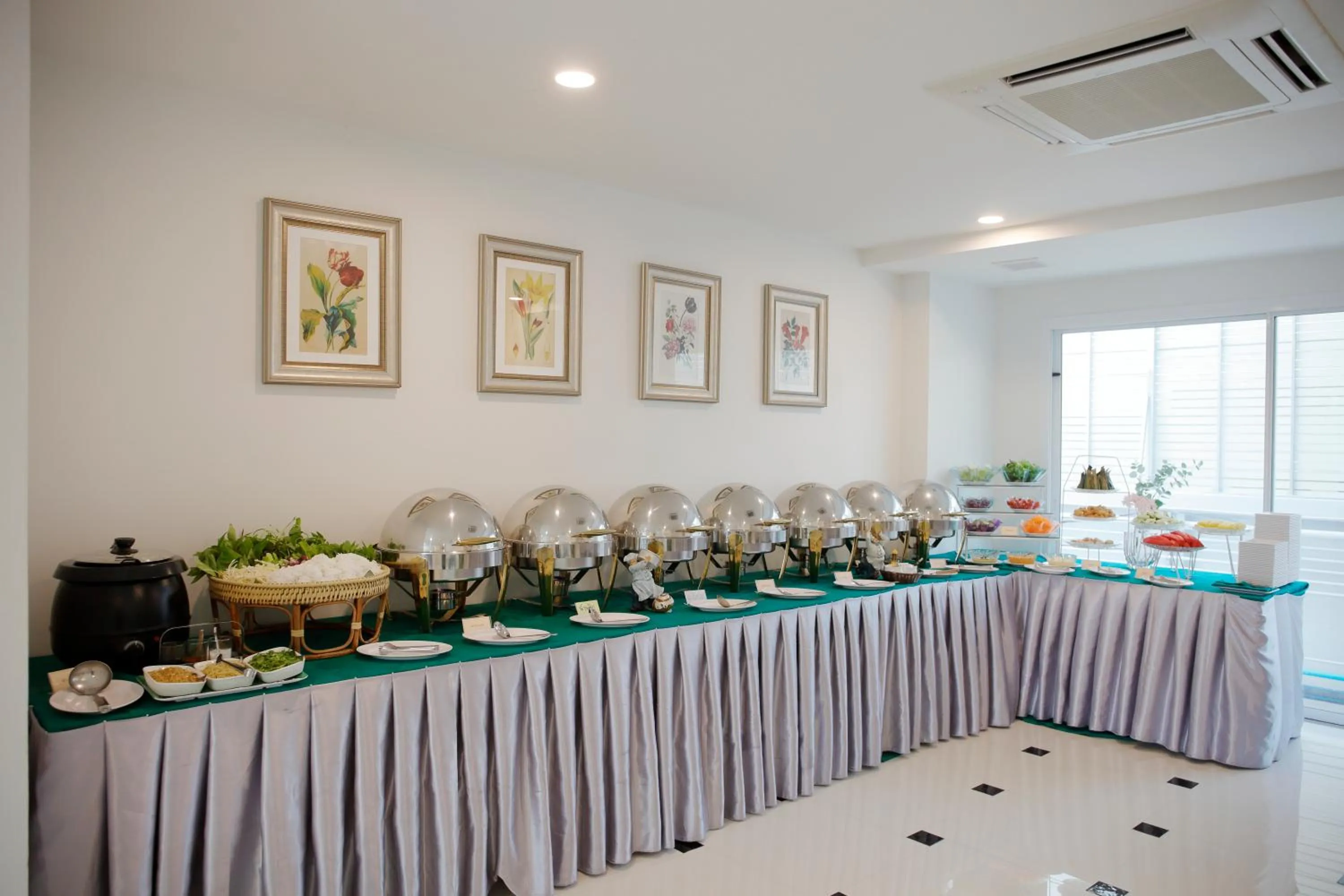 Restaurant/places to eat in Chada@Nakhon