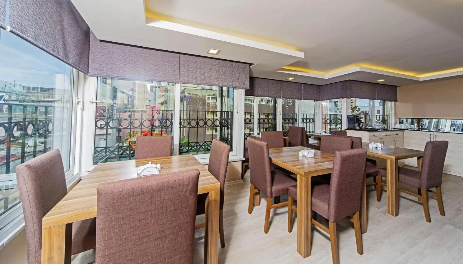 Breakfast in Pera Arya Hotel