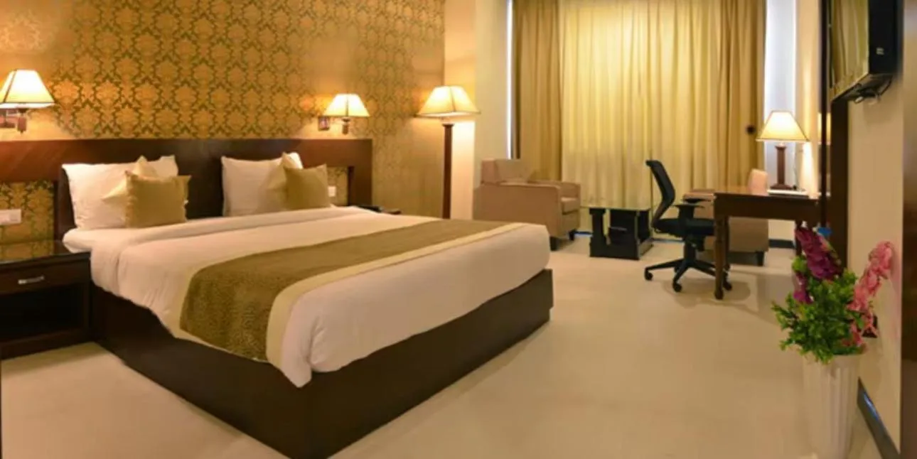 Bed in Hotel Devashish Haldwani