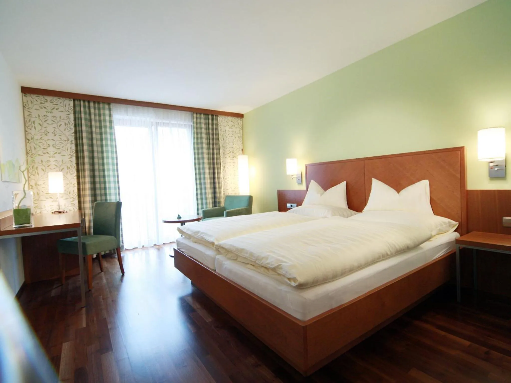 Photo of the whole room, Bed in Landgasthof Erber