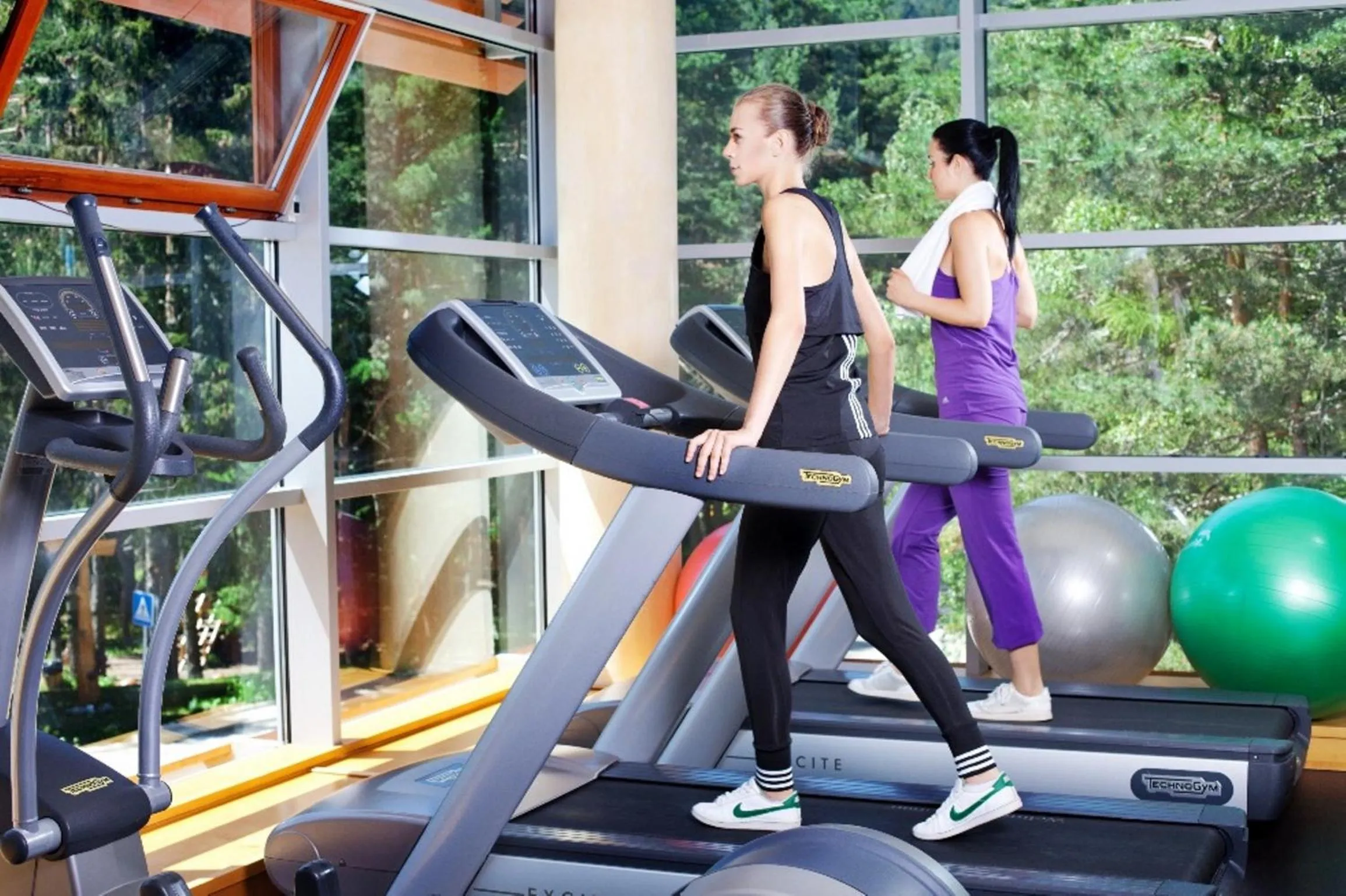 Fitness centre/facilities in Hotel Yastrebets Wellness & Spa
