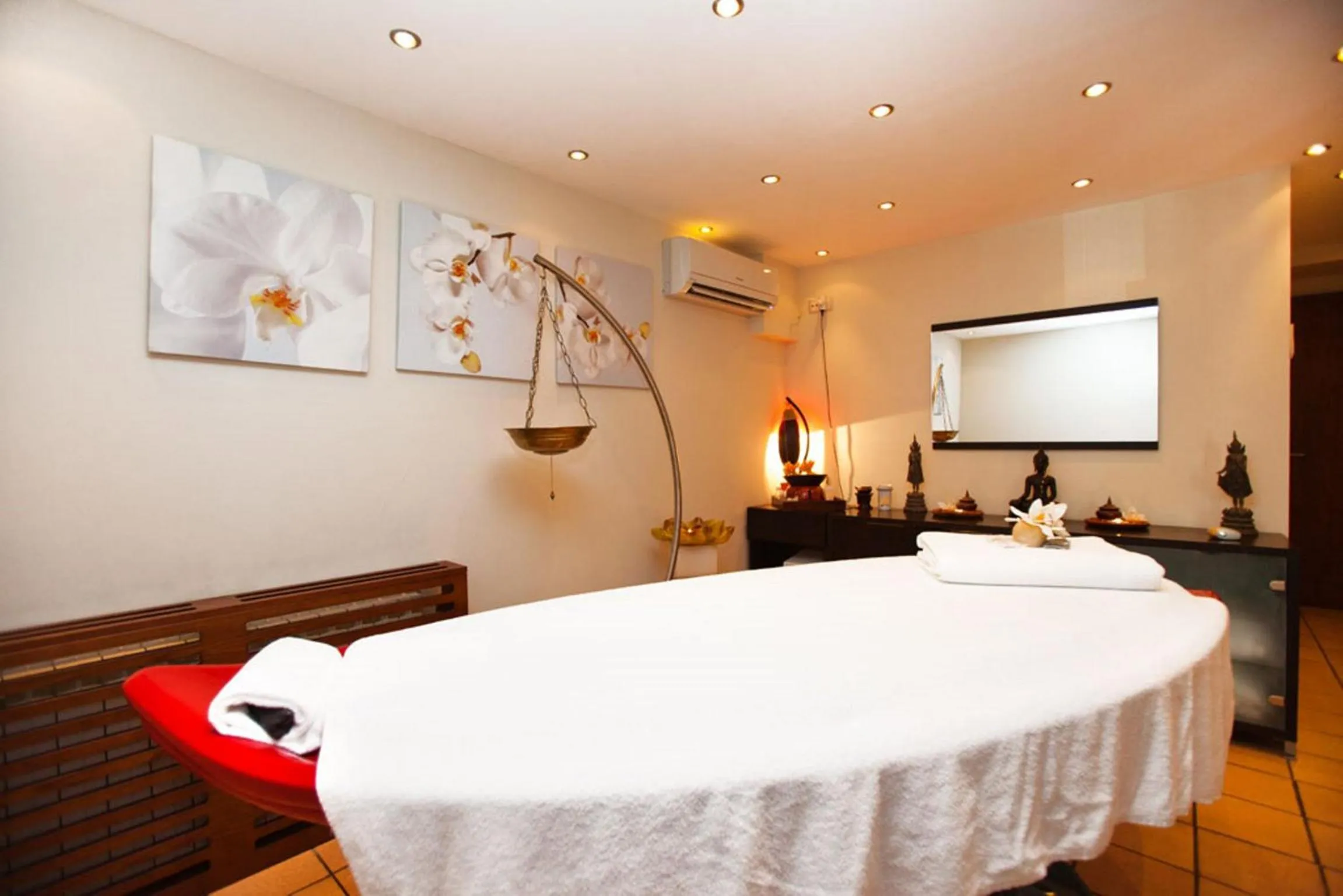 Massage in Hotel Yastrebets Wellness & Spa