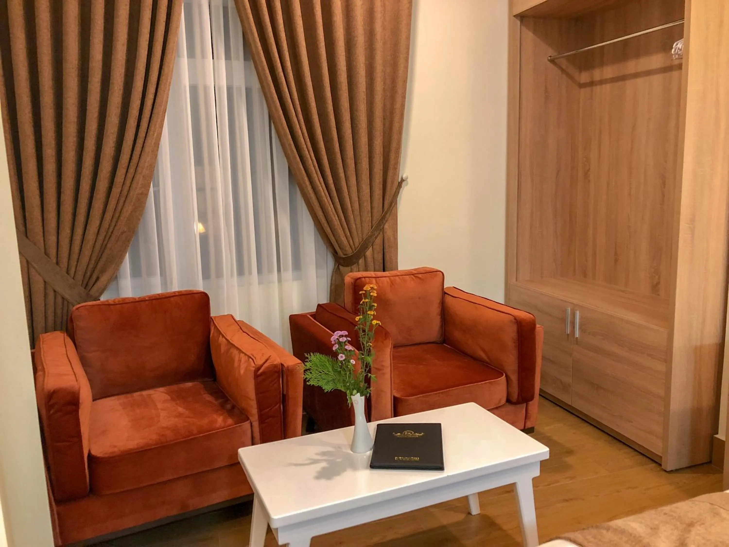 Seating area in Hana Dalat Hotel