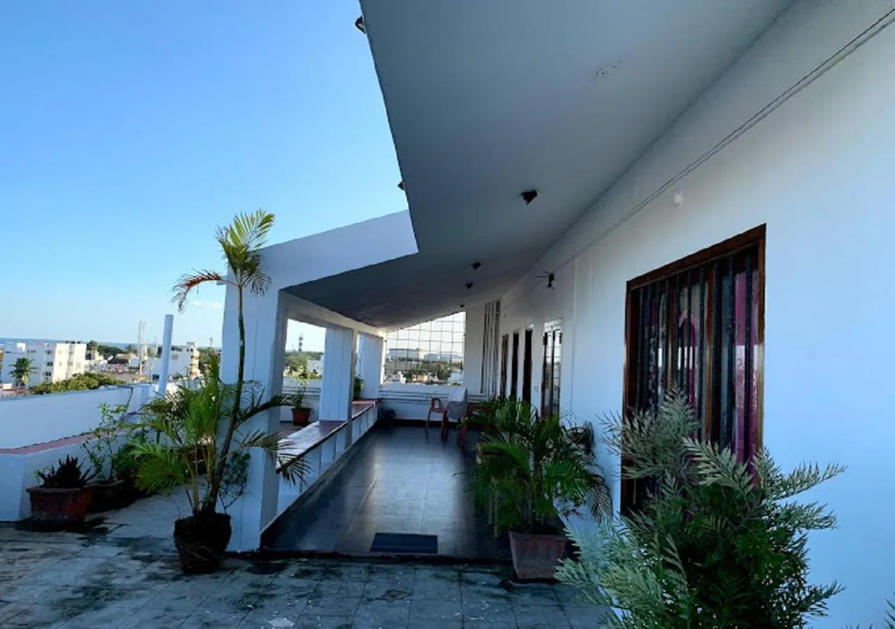 Garden in The French Villa Elite