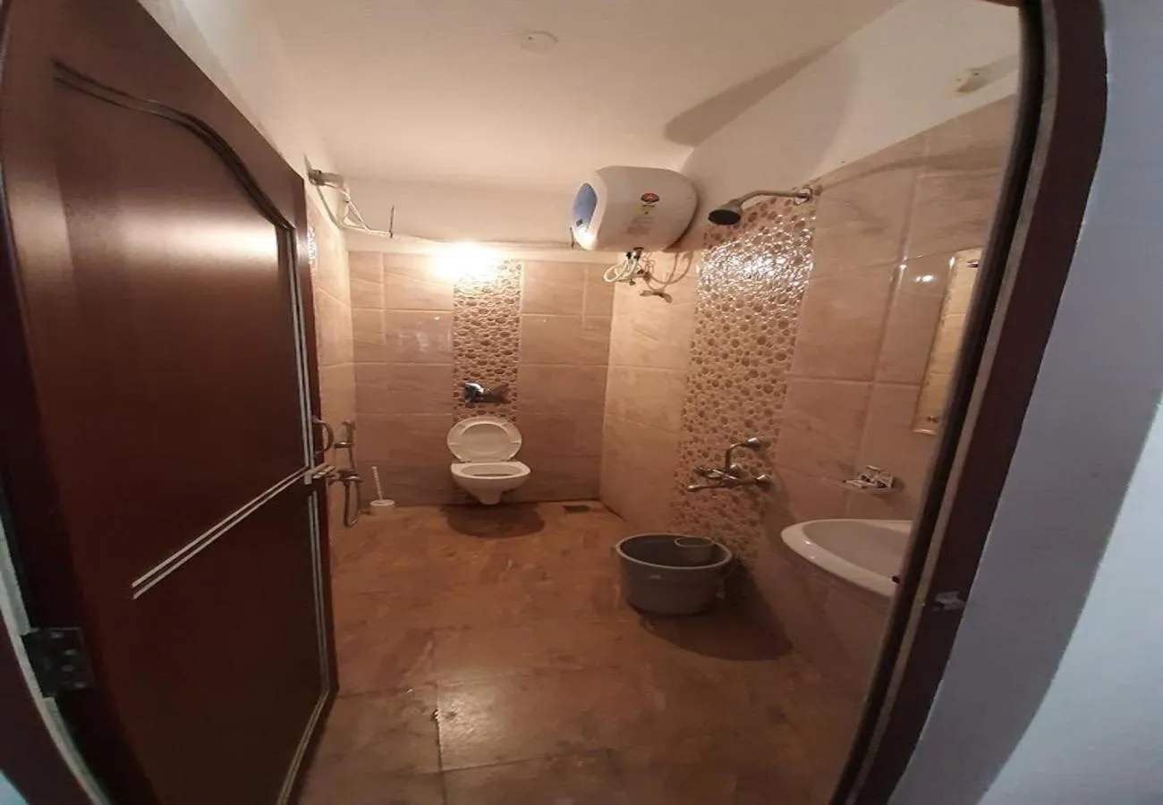 Toilet in The French Villa Elite