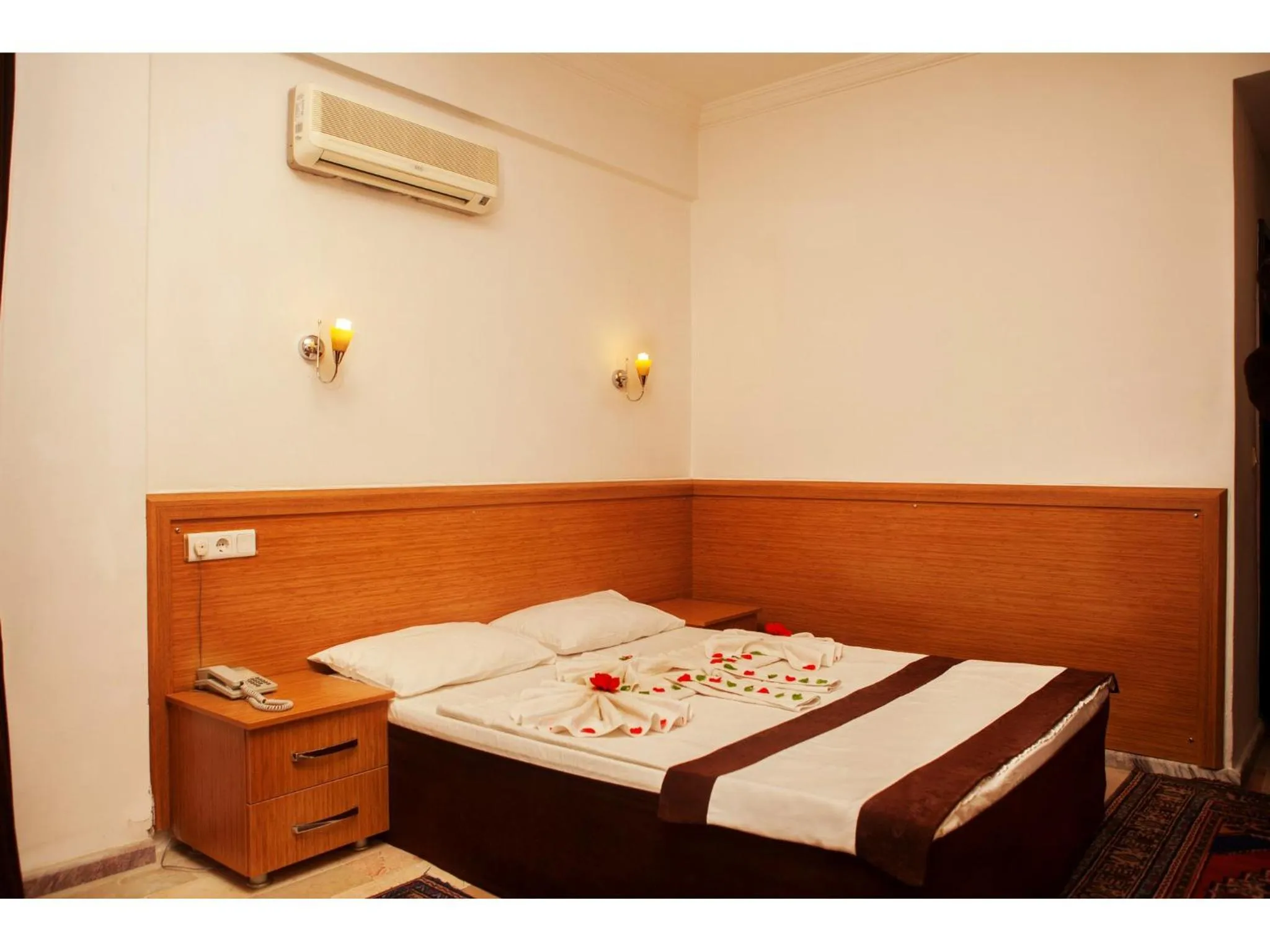 Bedroom, Bed in Panorama Plaza