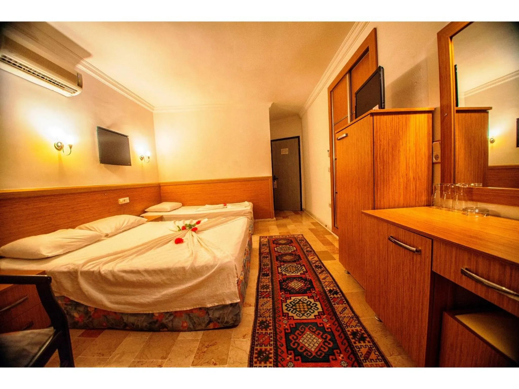 Bedroom, Bed in Panorama Plaza