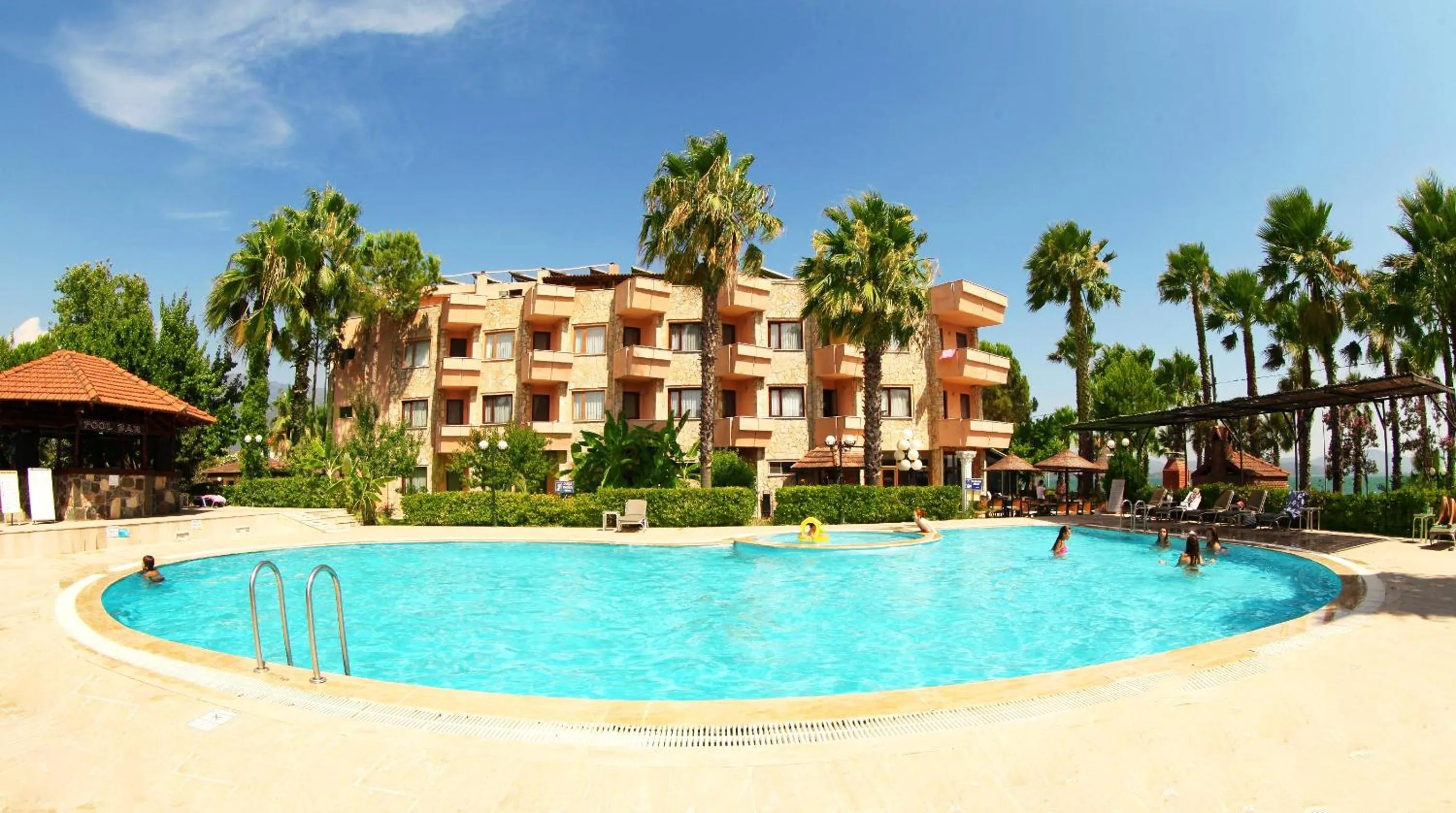 Property building in Panorama Plaza