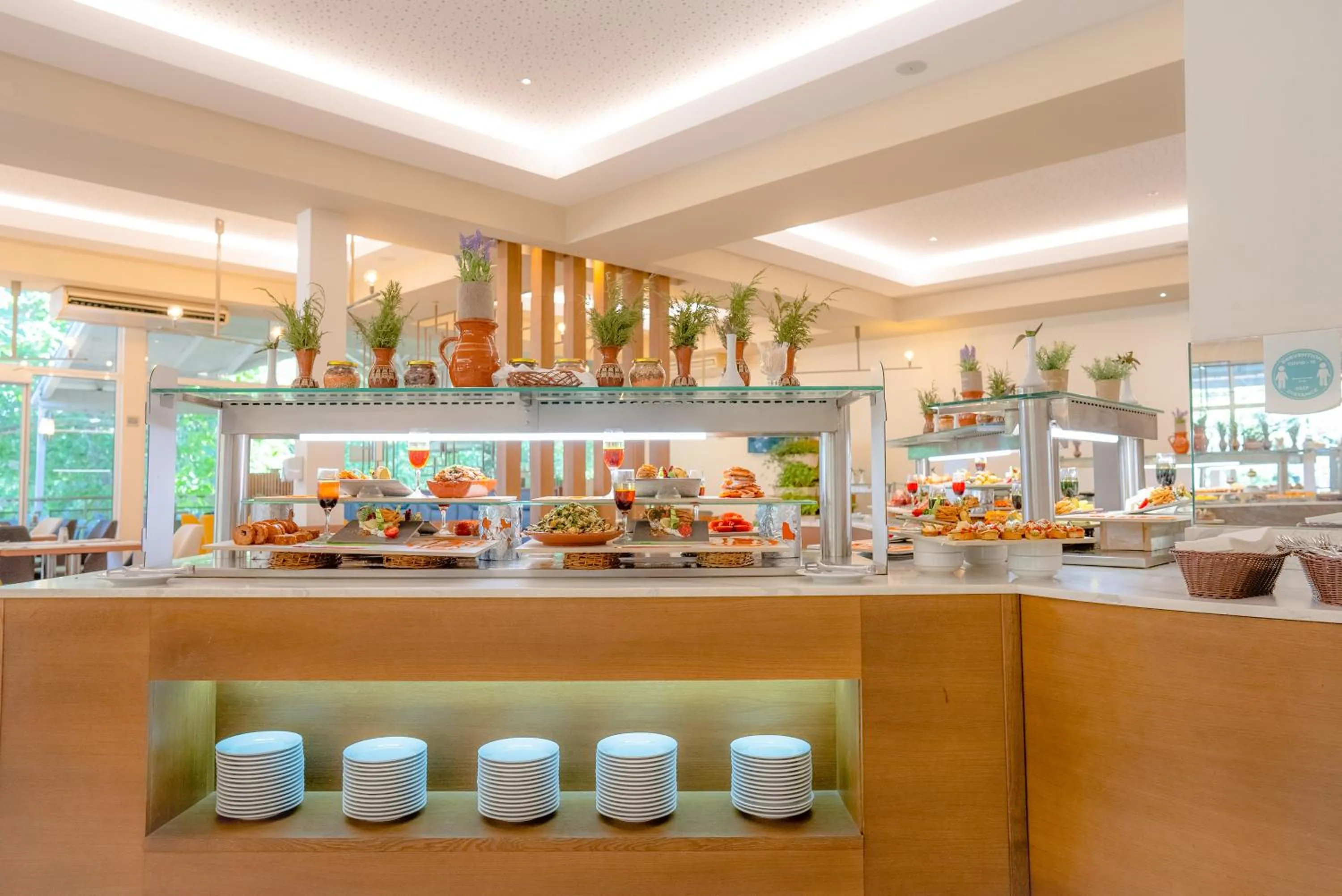 Restaurant/places to eat in Vita Park Hotel & Aqua Park