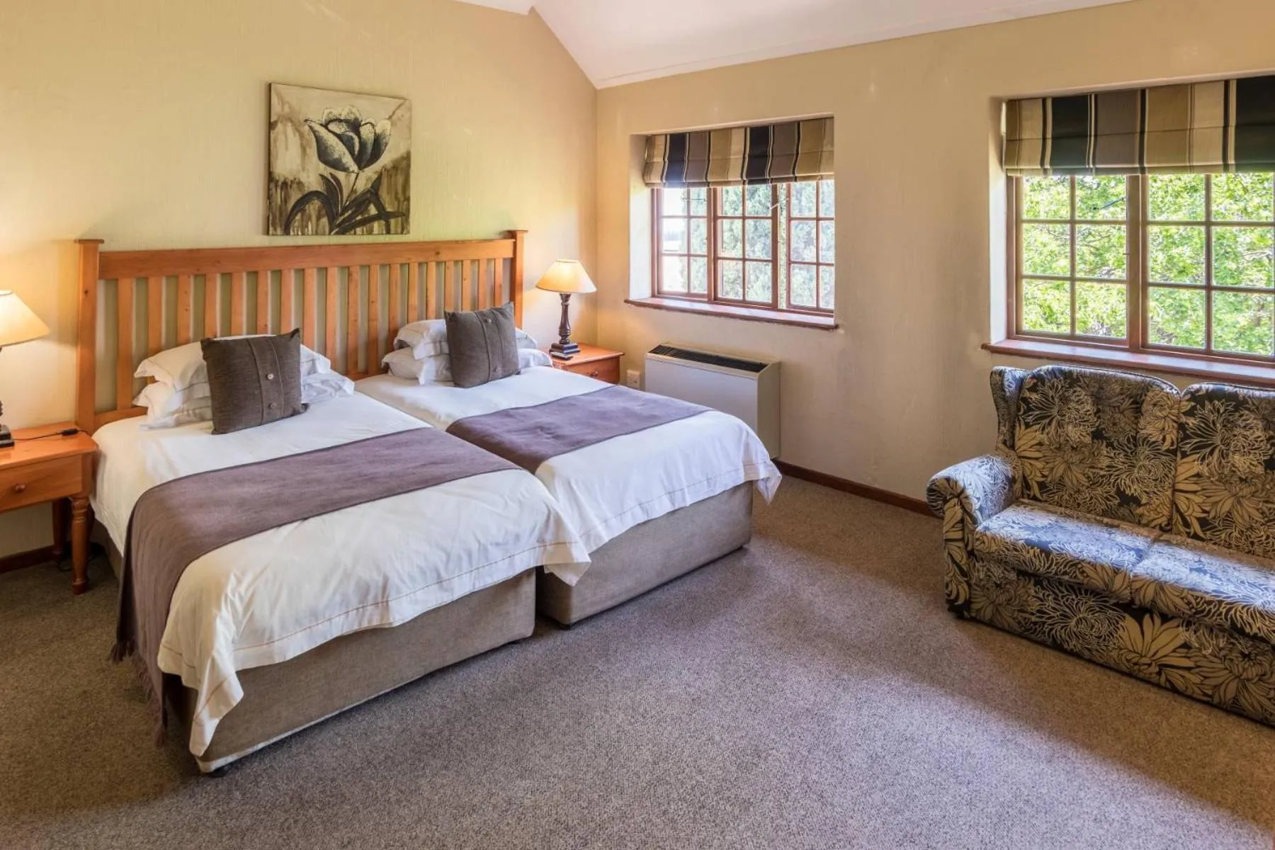 Bed in Constantia Hotel and Conference Centre