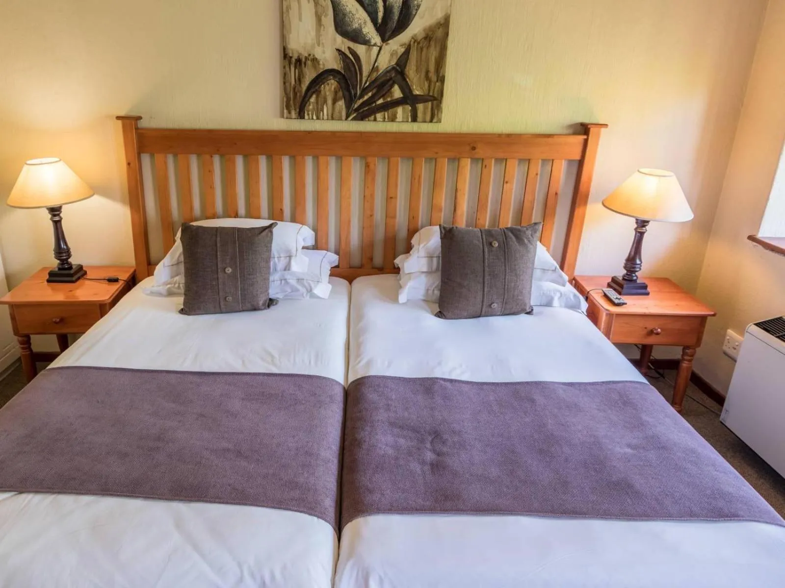 Bed in Constantia Hotel and Conference Centre