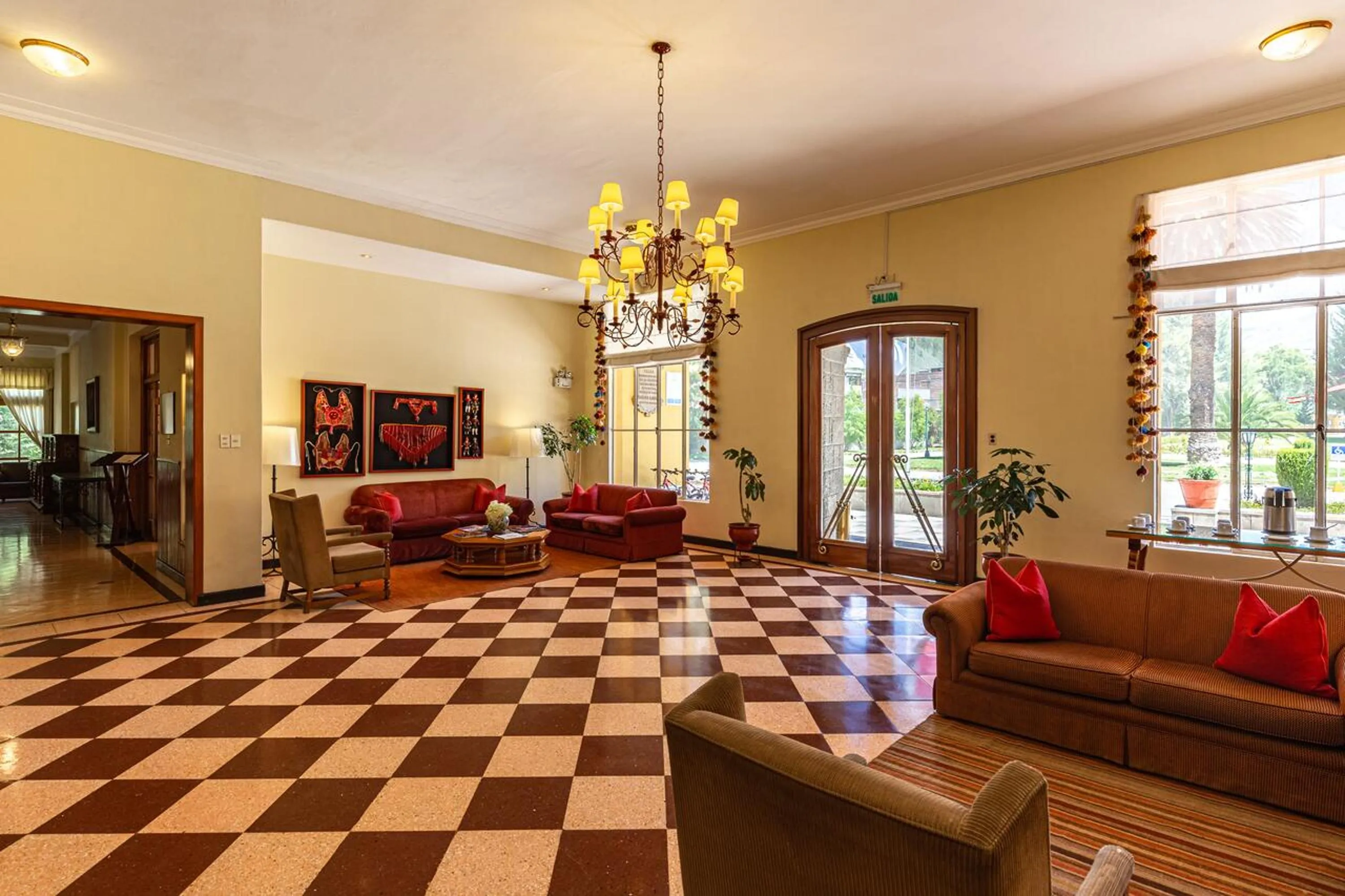 Lobby or reception in LP Los Portales Hotel Tarma