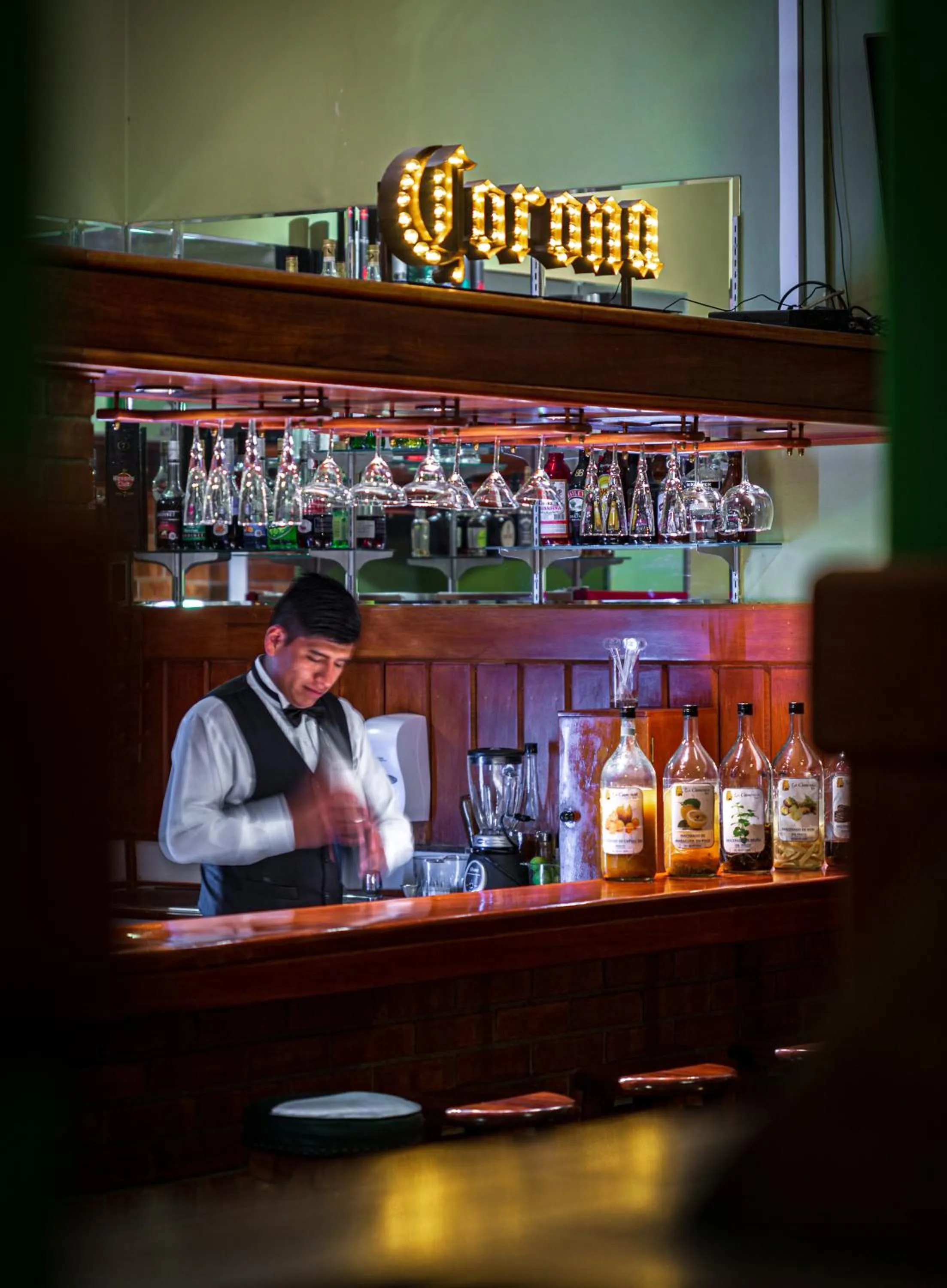 Lounge or bar in LP Los Portales Hotel Tarma