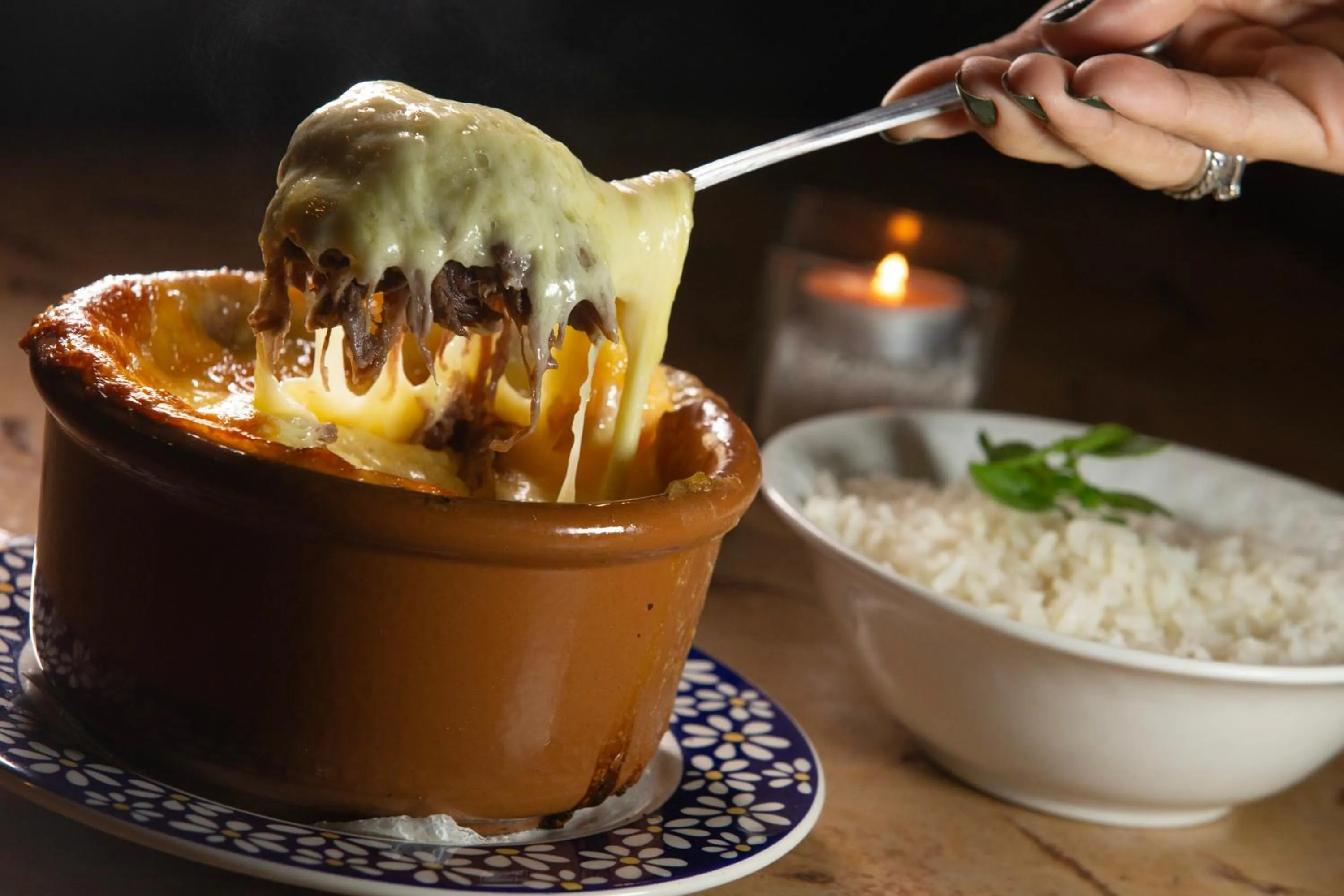 Restaurant/places to eat in Pousada Canto No Bosque