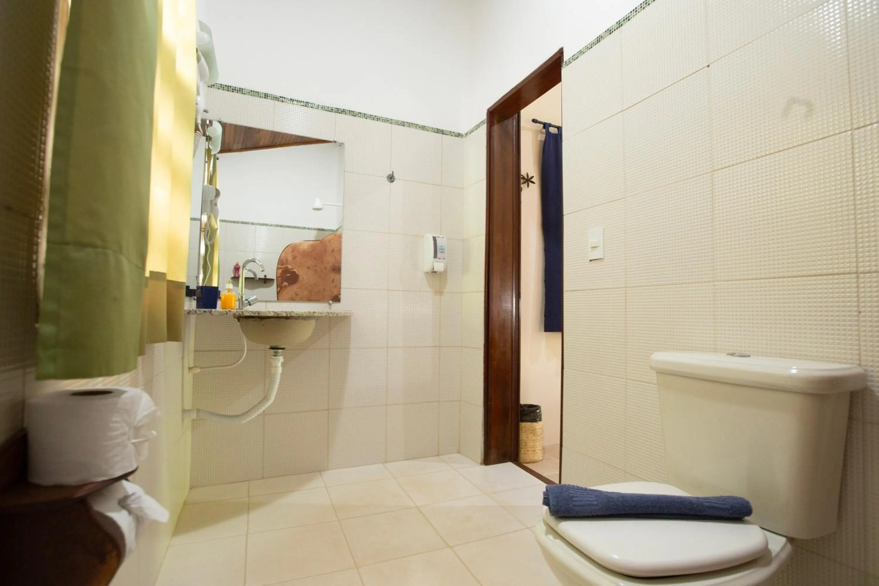 Toilet in Pousada Canto No Bosque