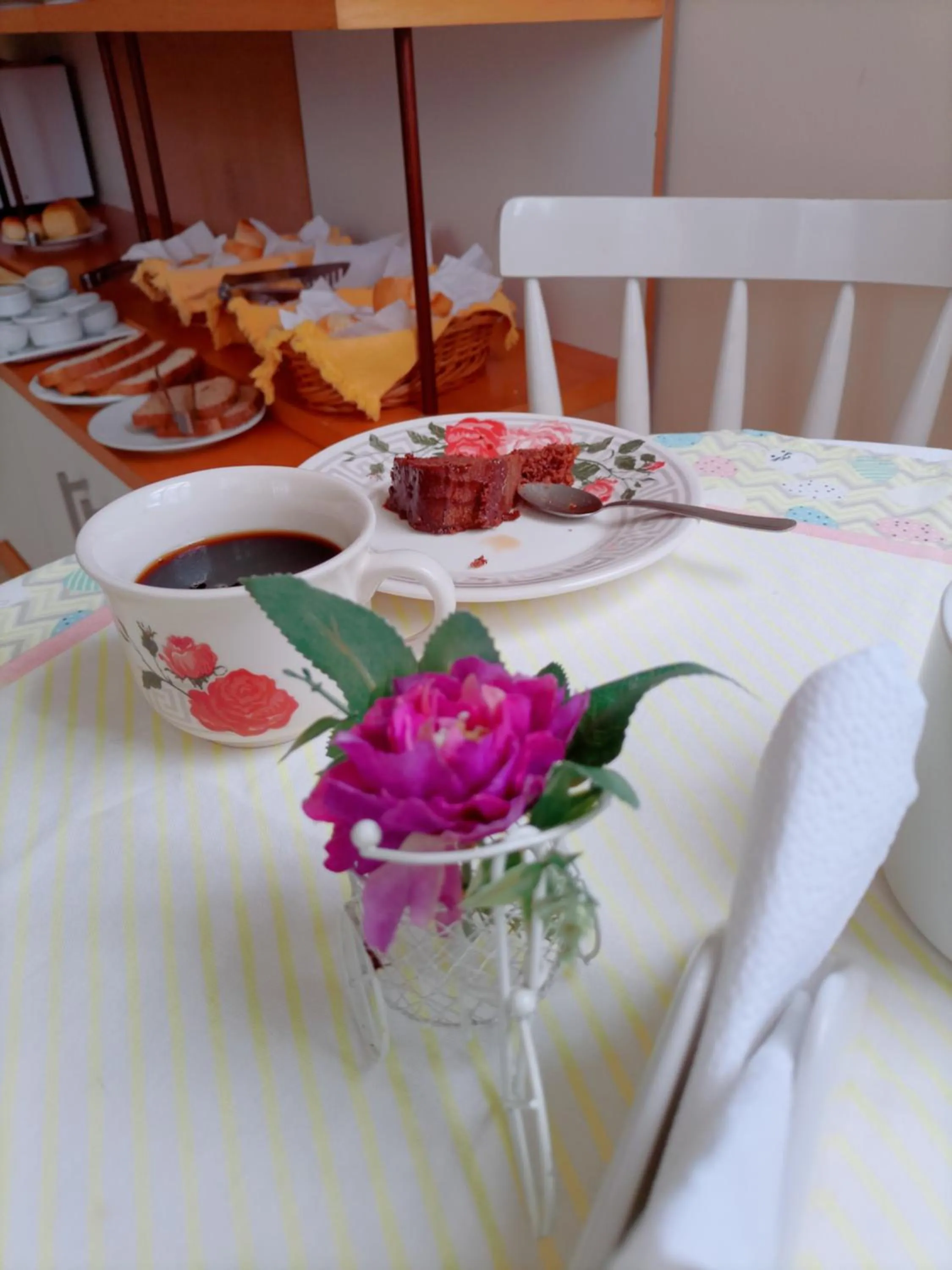 Food and drinks in Pousada Confraria da Terra