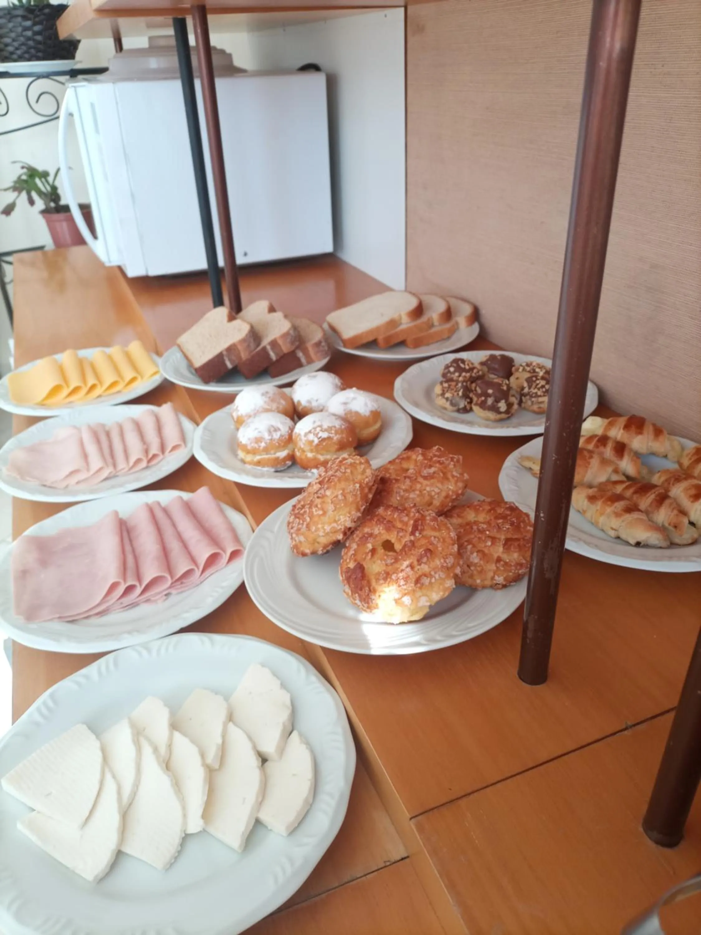 Food and drinks in Pousada Confraria da Terra