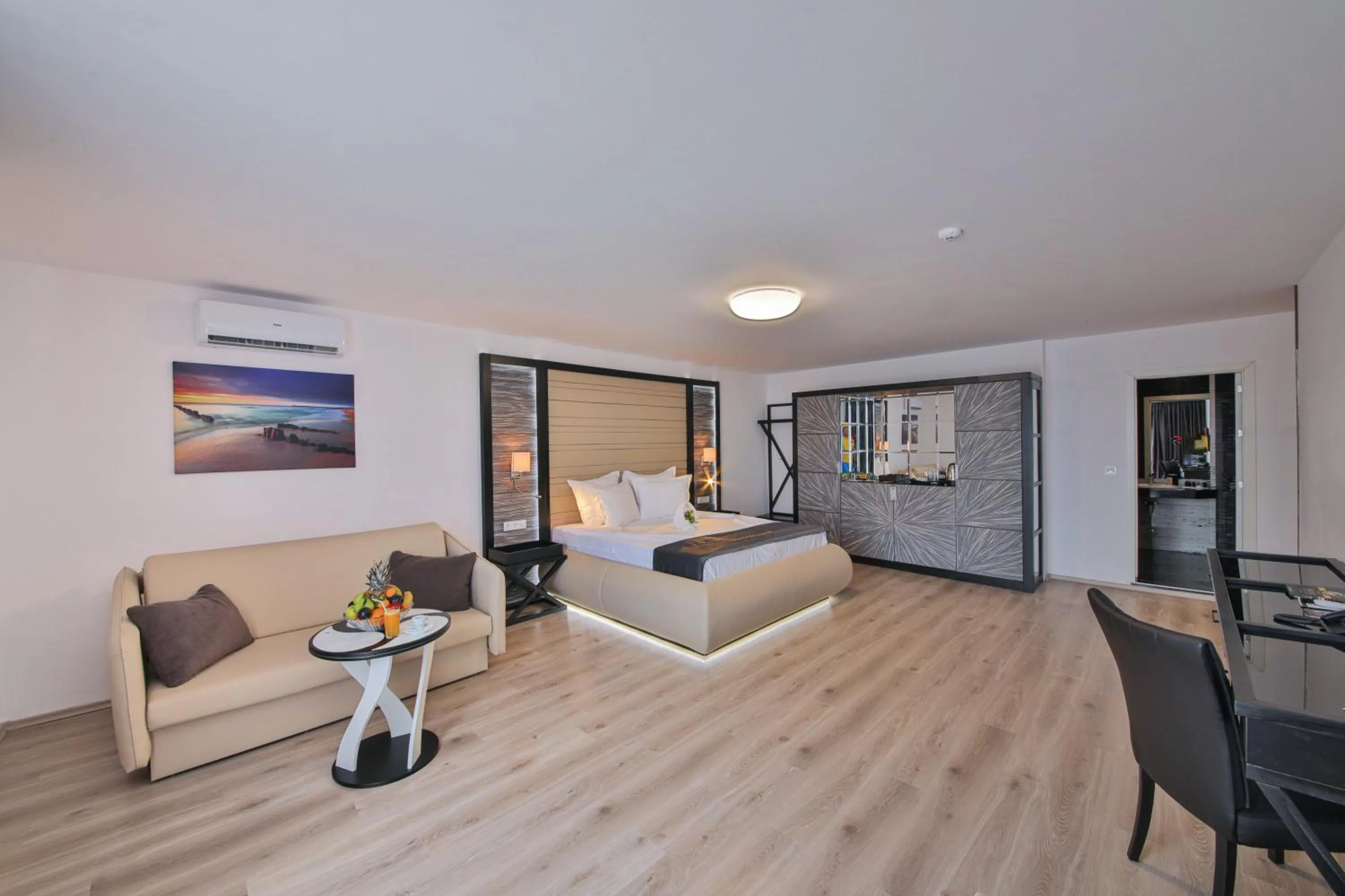 Bed in Prestige Deluxe Hotel Aquapark Club - All inclusive