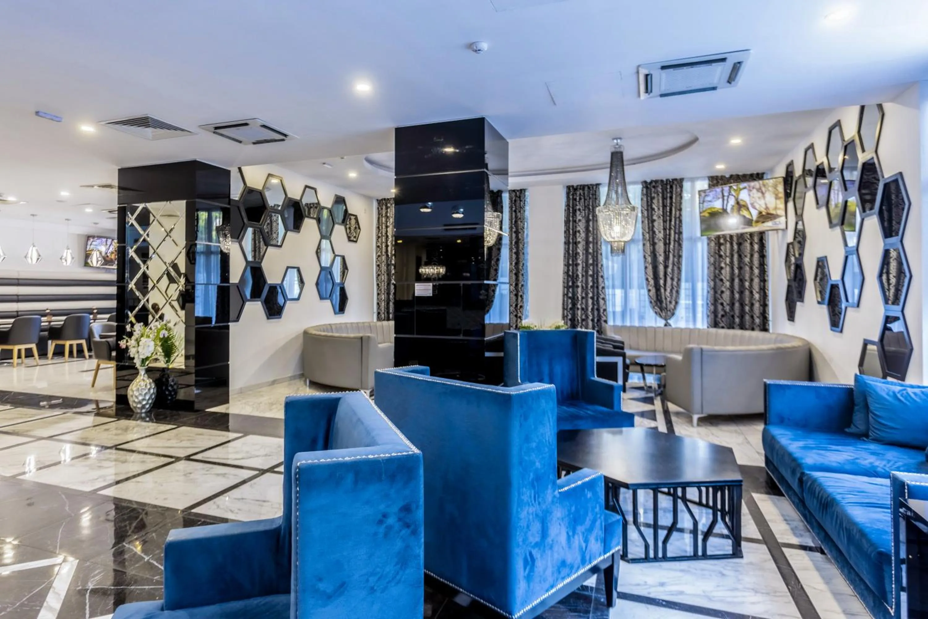 Communal lounge/ TV room in Prestige Deluxe Hotel Aquapark Club - All inclusive