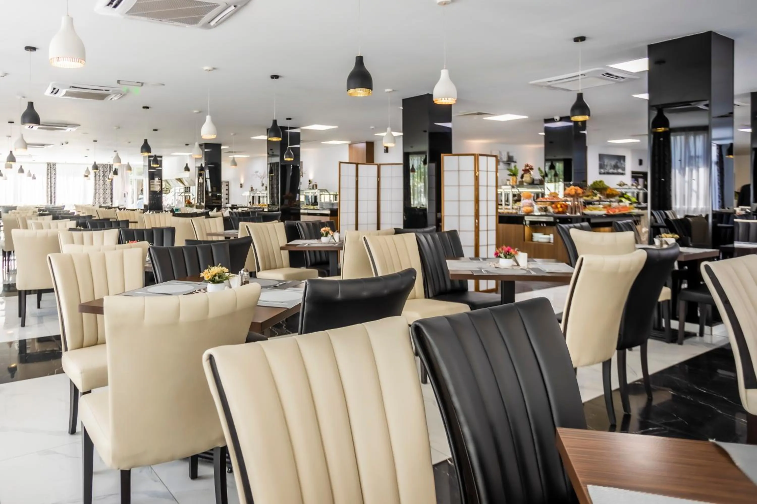 Restaurant/places to eat in Prestige Deluxe Hotel Aquapark Club - All inclusive