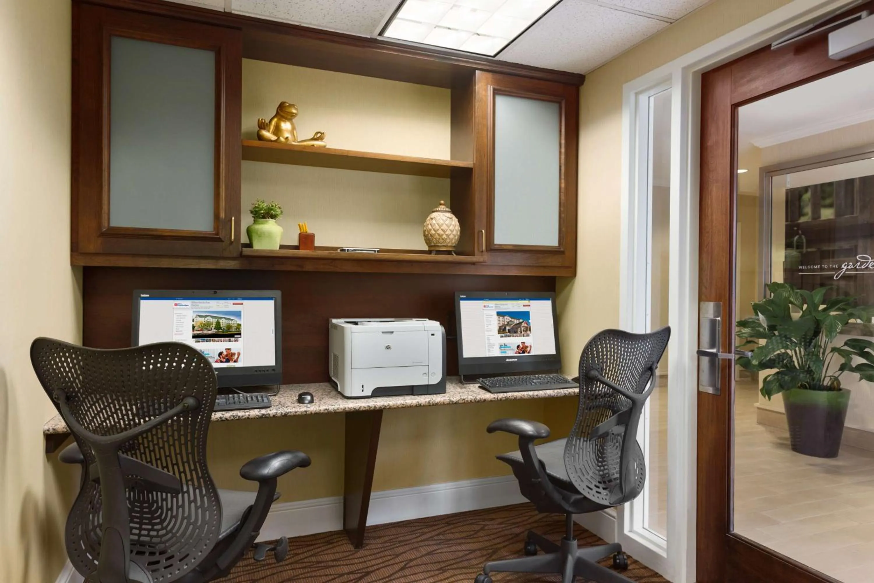 Business facilities in Hilton Garden Inn Shelton