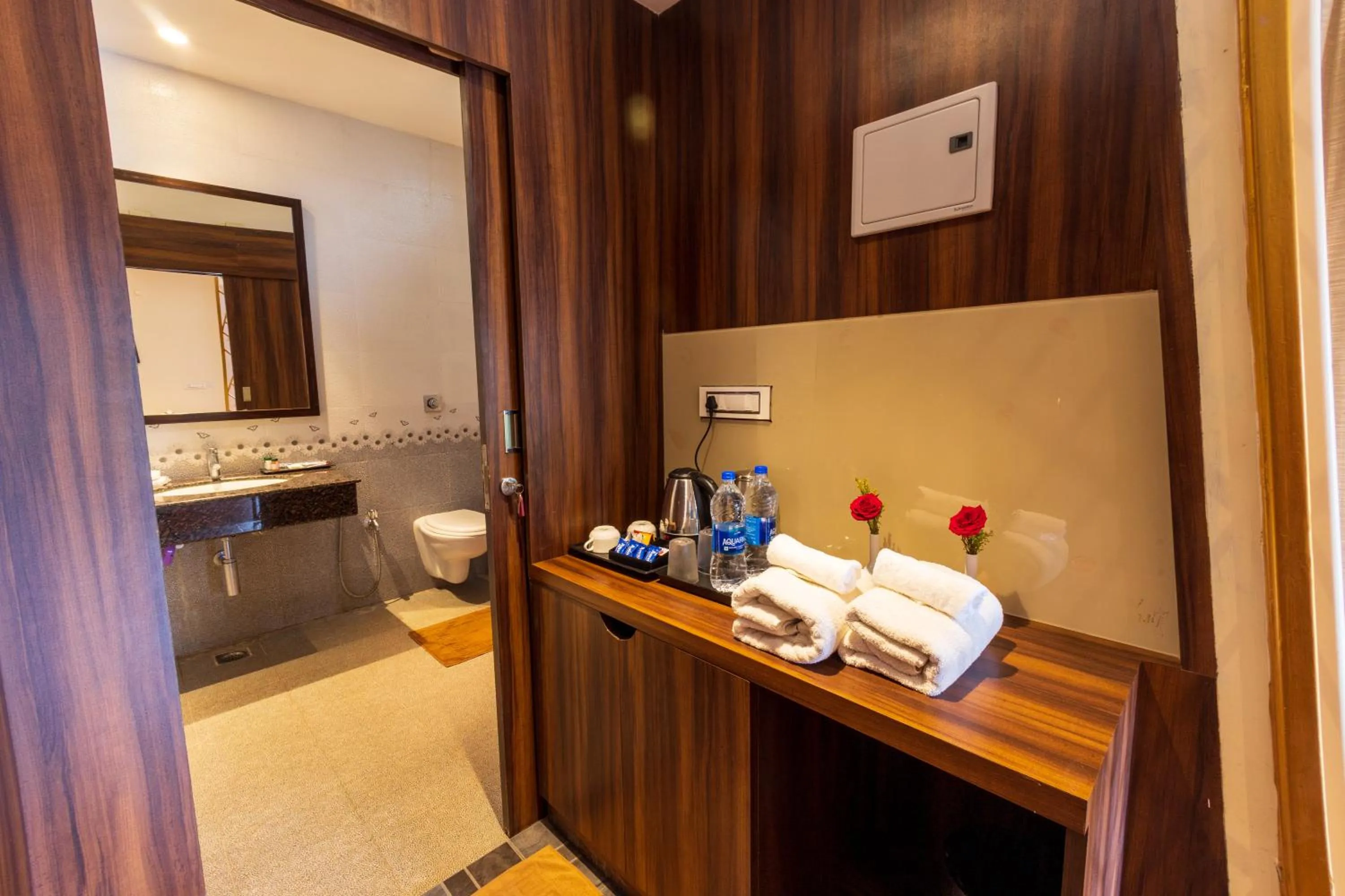 Toilet in IBC Honeydew Exotica Resort