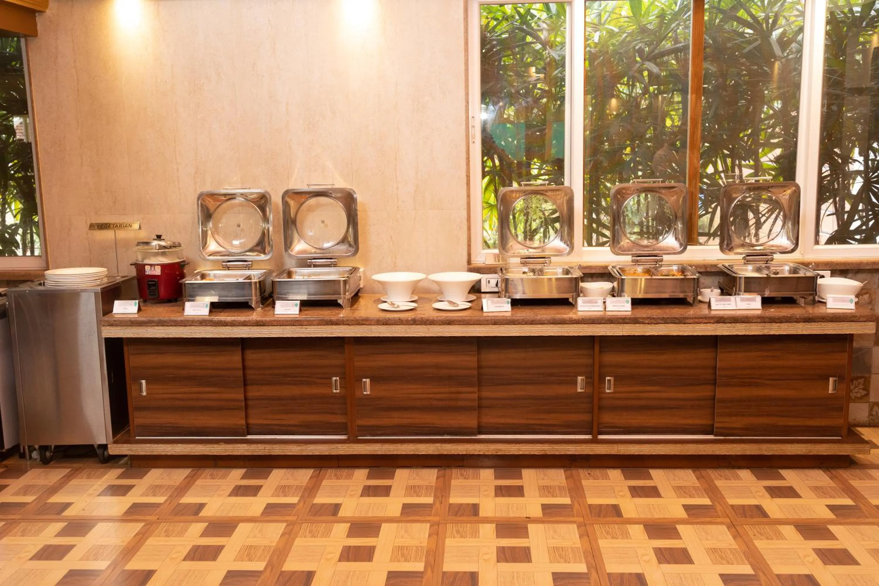 Breakfast in IBC Honeydew Exotica Resort