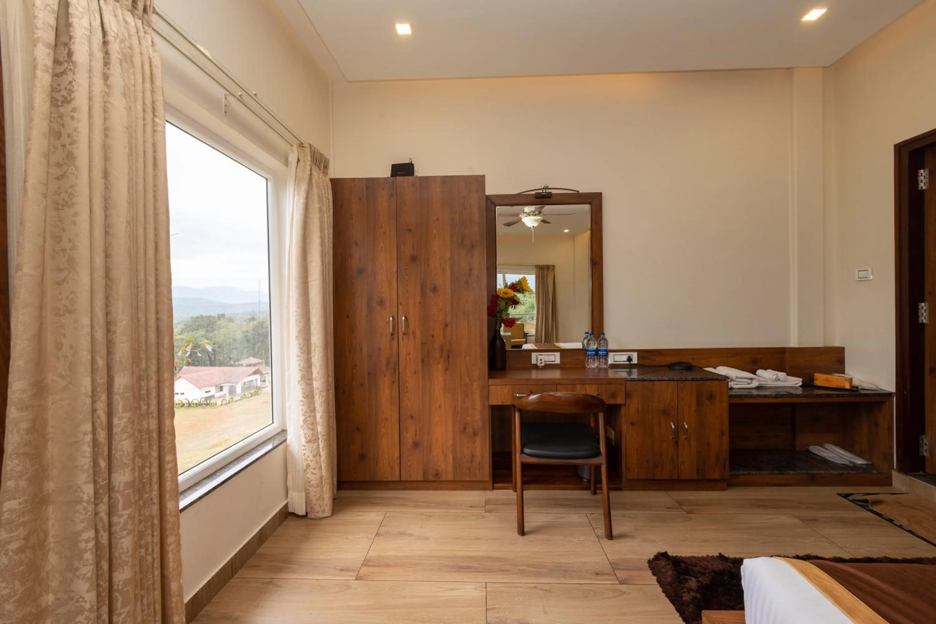 wardrobe in IBC Honeydew Exotica Resort