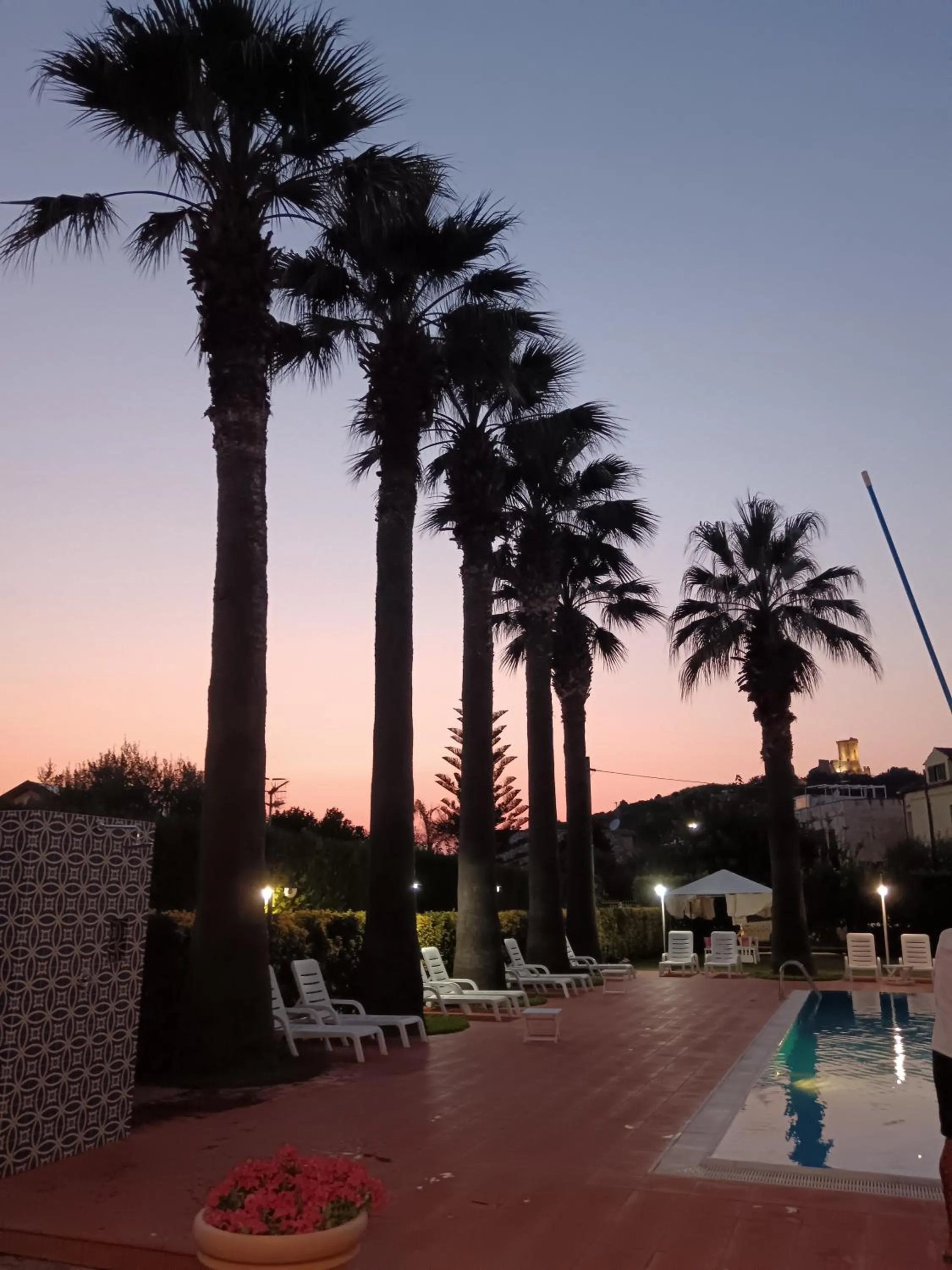 Villa Laura Residence Hotel Apartments & Studios