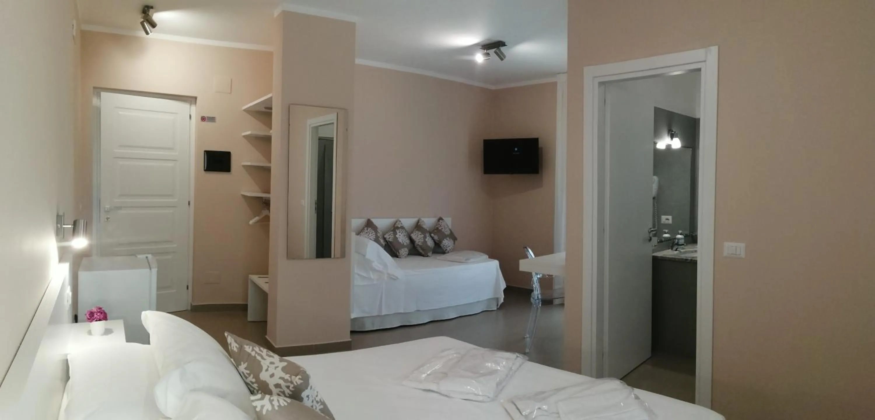Photo of the whole room, Bed in Villa Laura Residence Hotel Apartments & Studios