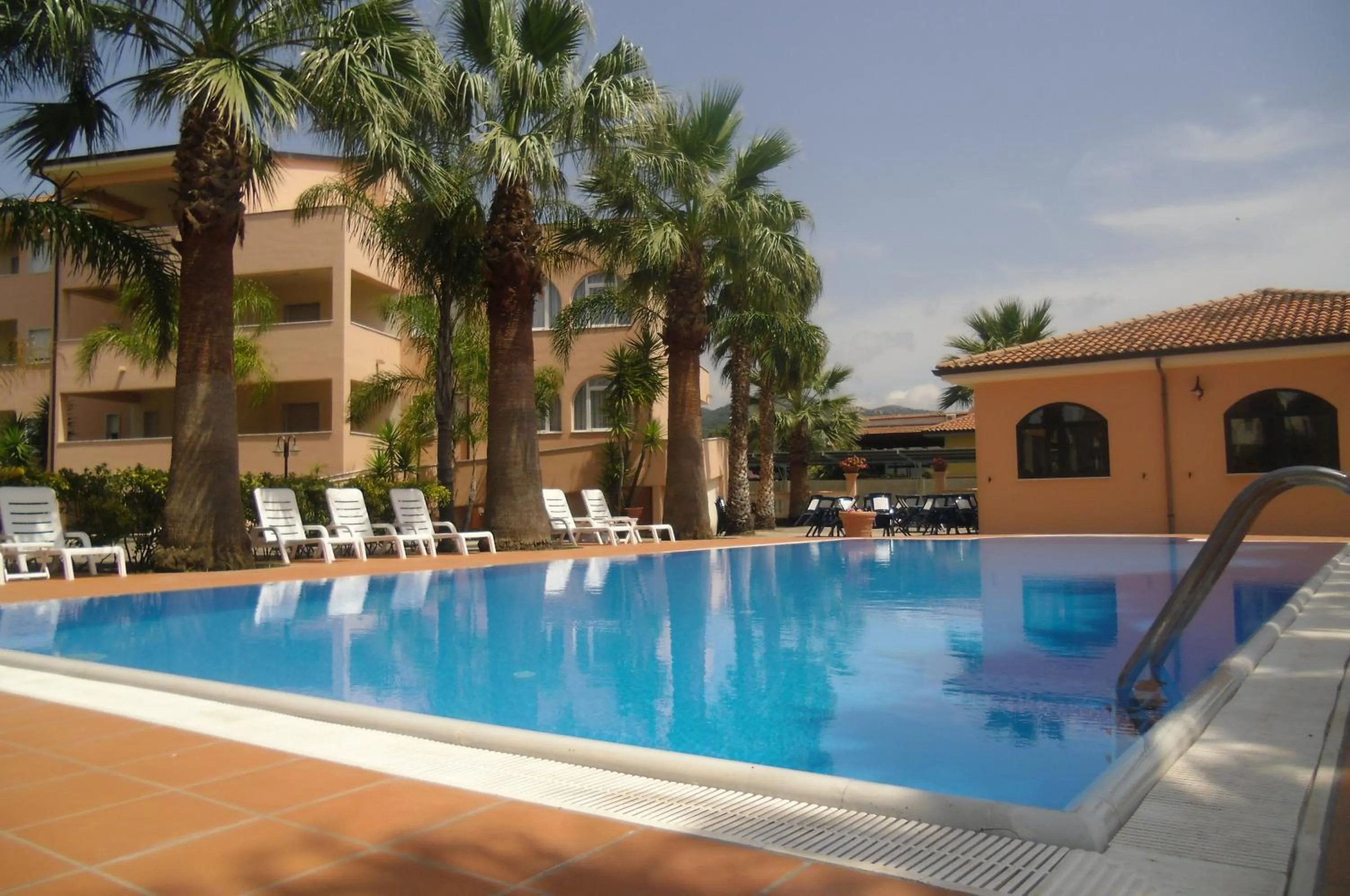 Day in Villa Laura Residence Hotel Apartments & Studios