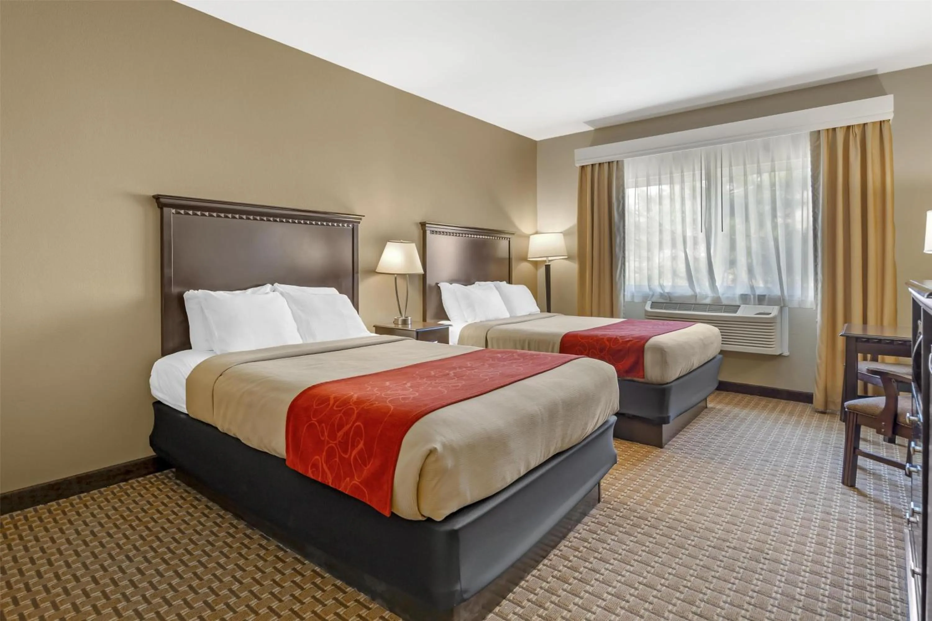 Bedroom, Bed in Best Western Plus Vintage Valley Inn