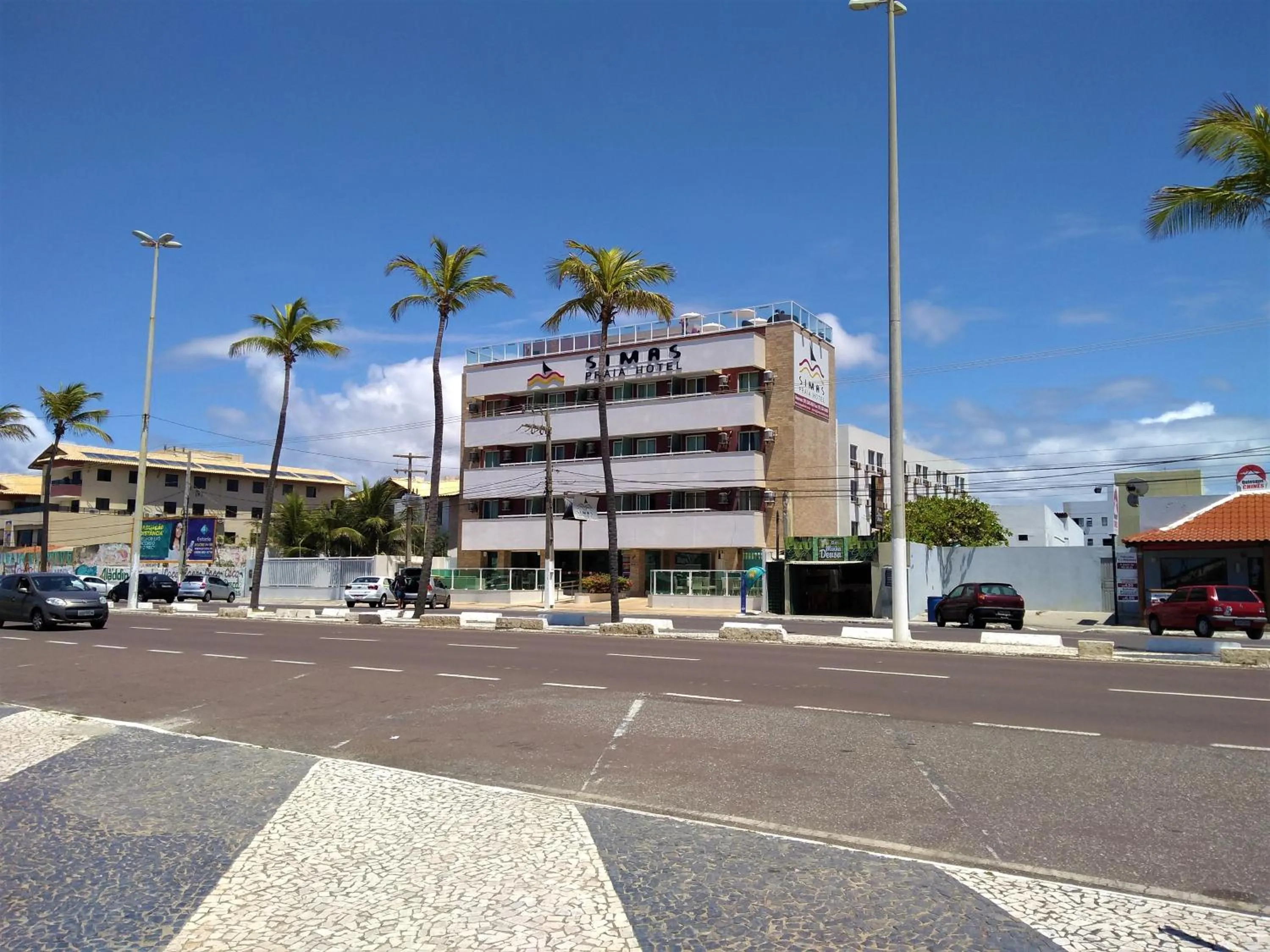 Property building in Simas Praia Hotel