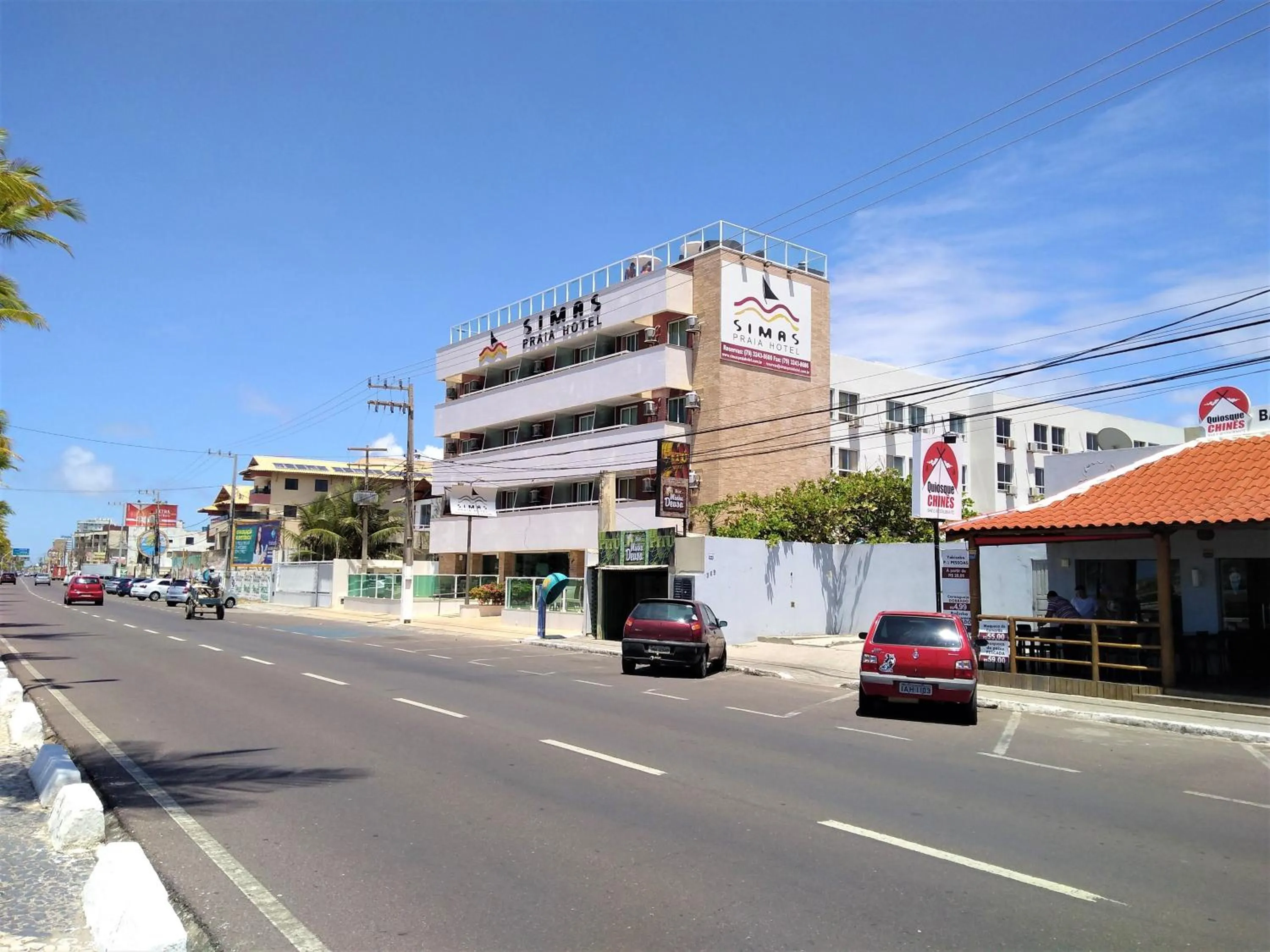 Property building in Simas Praia Hotel
