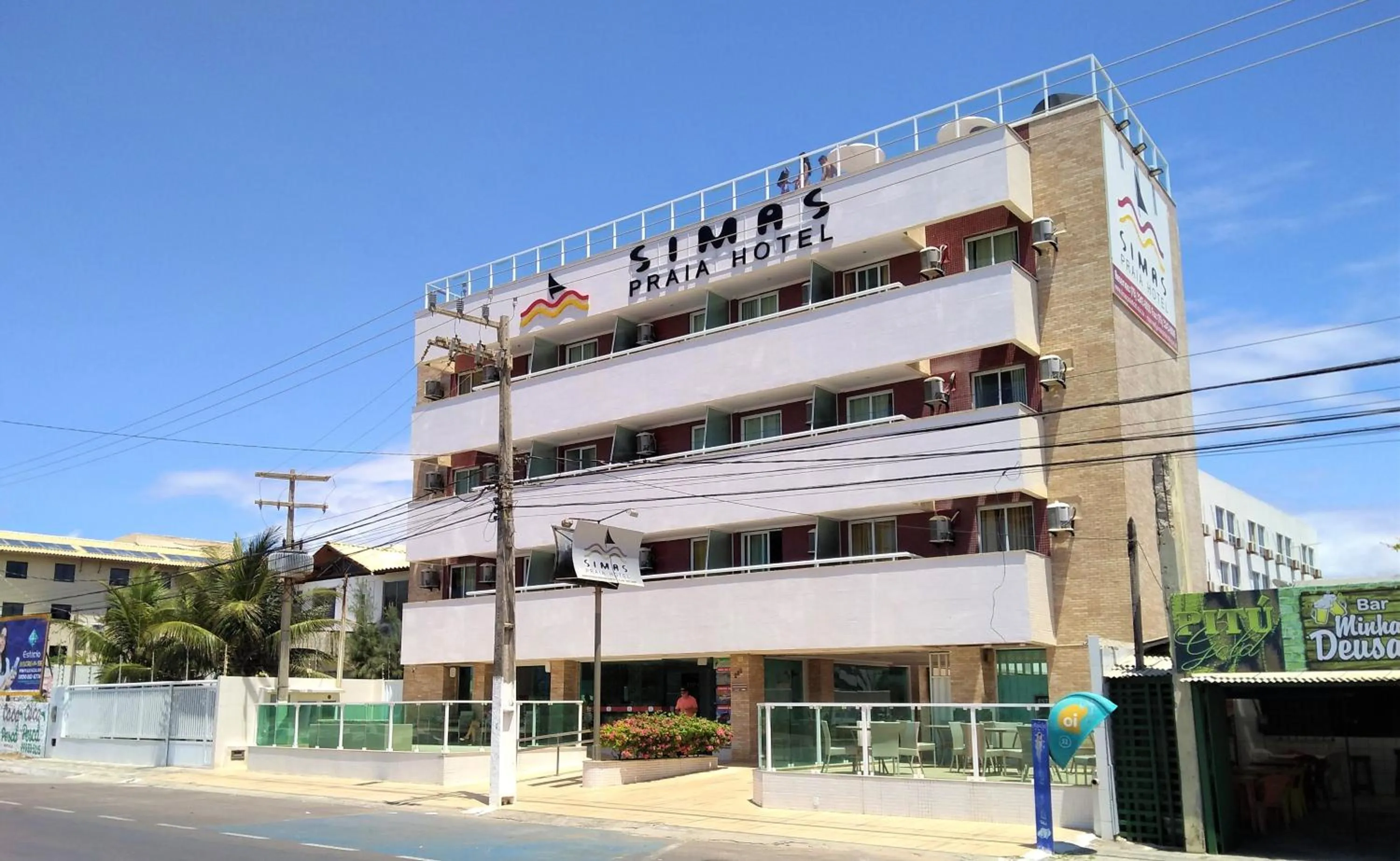 Property building in Simas Praia Hotel