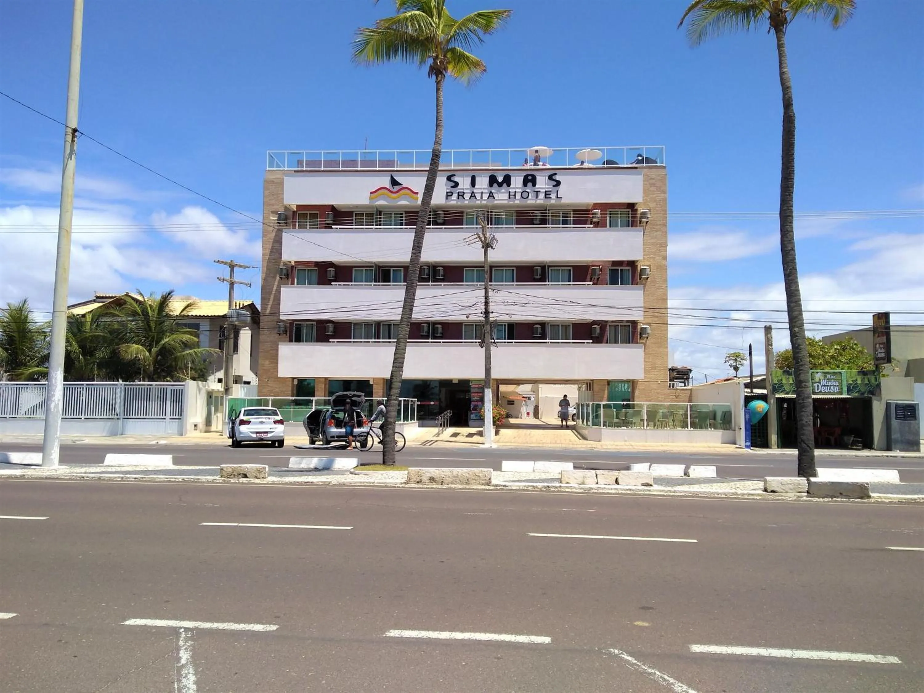 Property building in Simas Praia Hotel