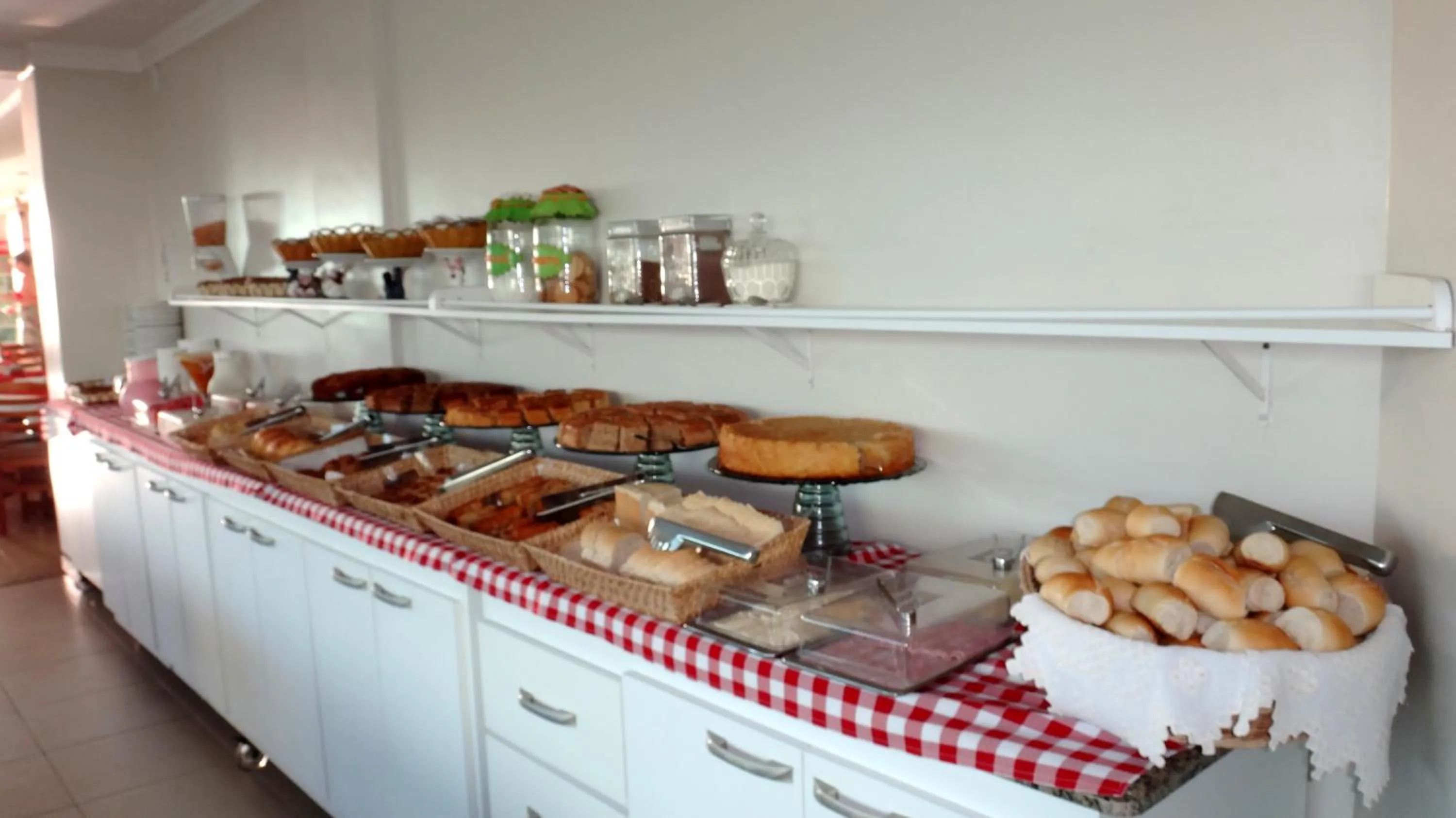 Restaurant/places to eat in Simas Praia Hotel