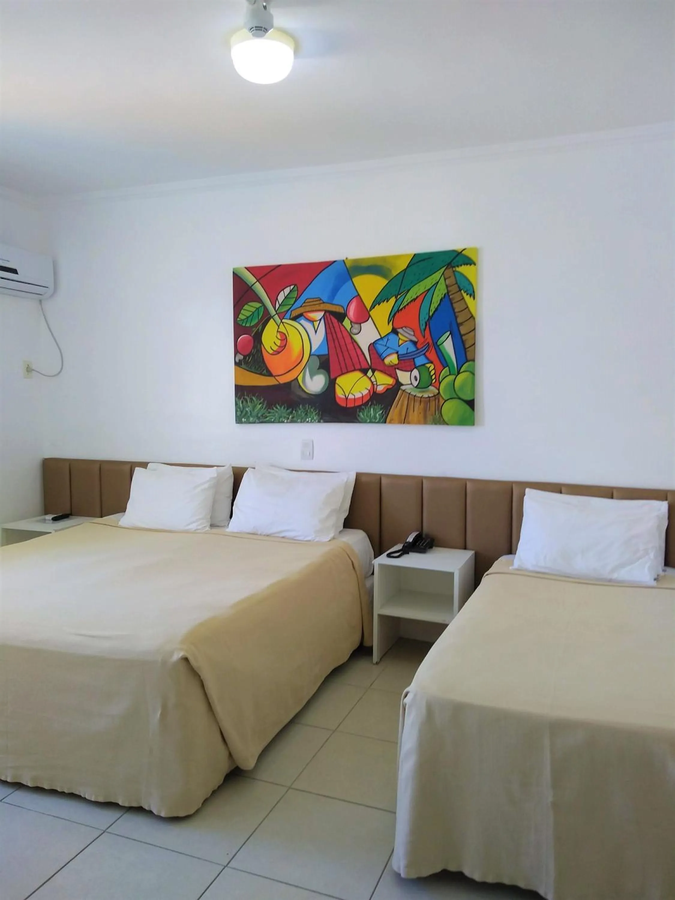 Photo of the whole room, Bed in Simas Praia Hotel