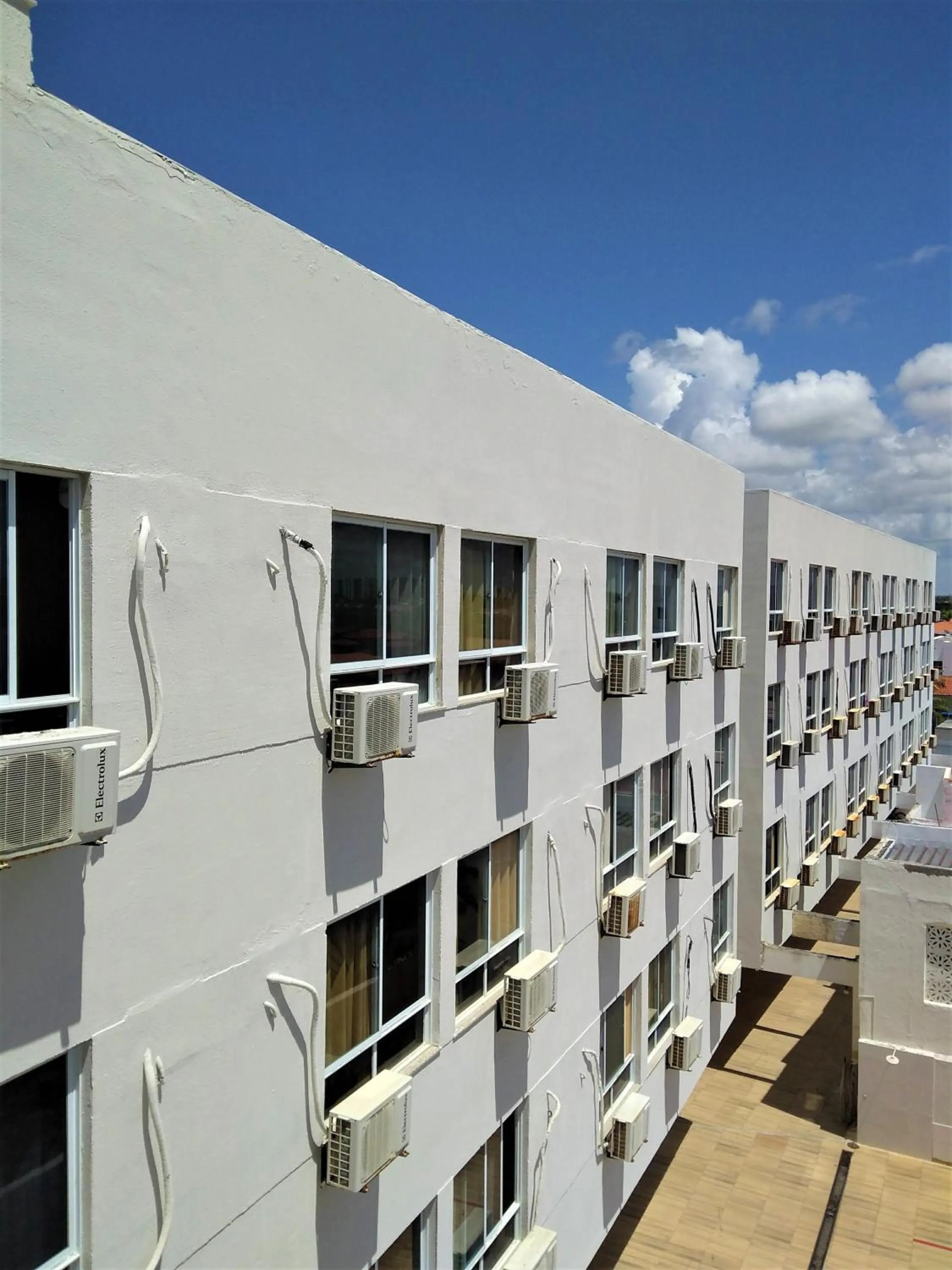 Property building in Simas Praia Hotel