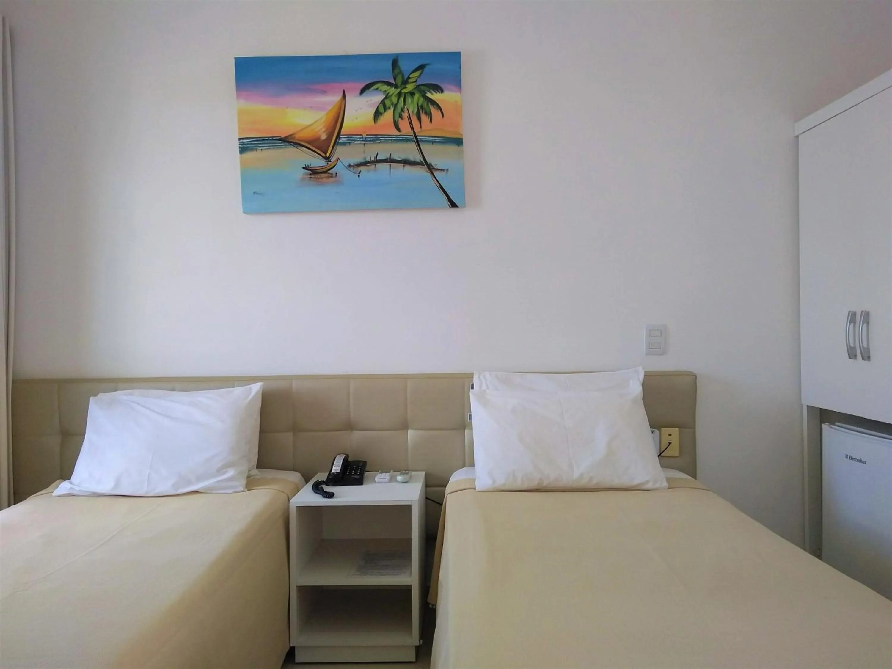 Bedroom, Bed in Simas Praia Hotel