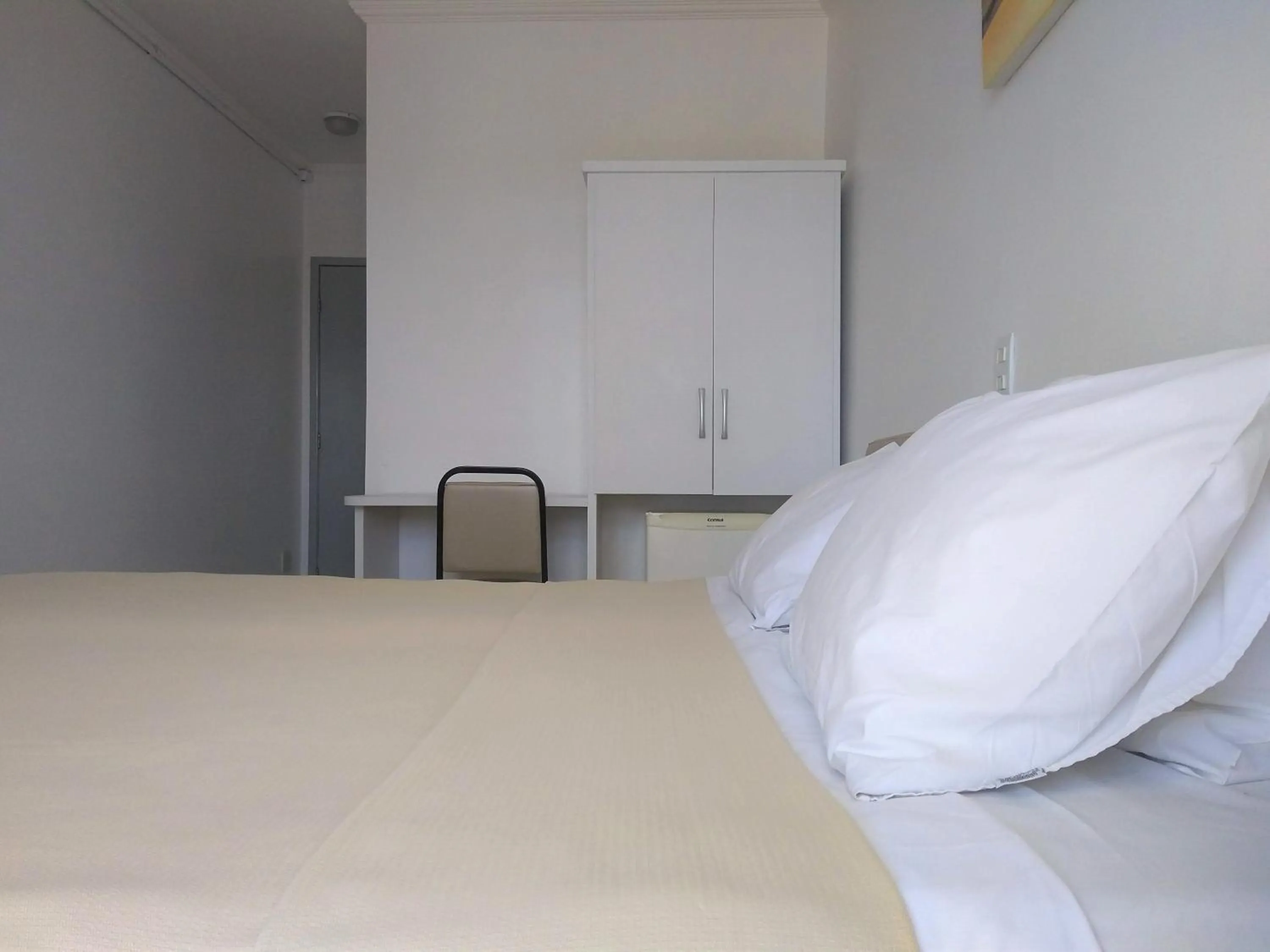 Bedroom, Bed in Simas Praia Hotel