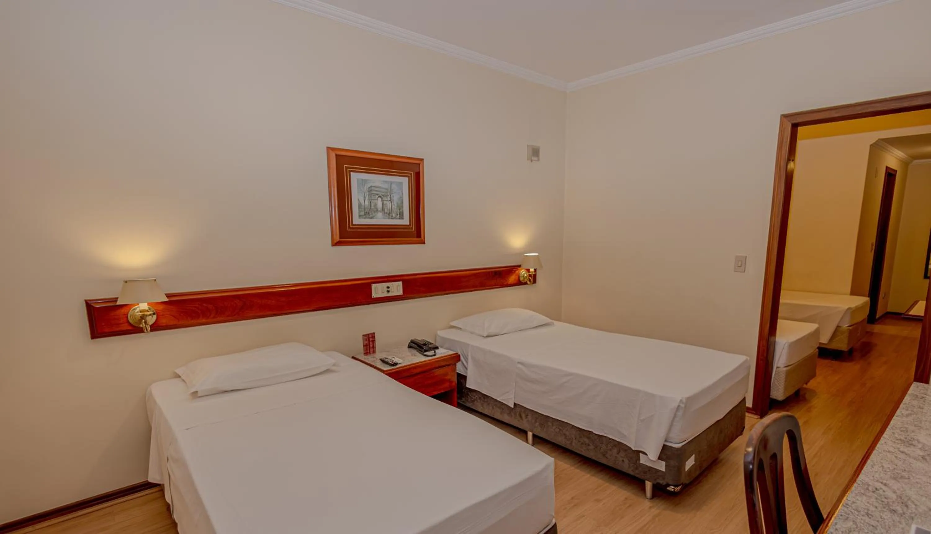 Bedroom, Bed in Lizon Curitiba Hotel